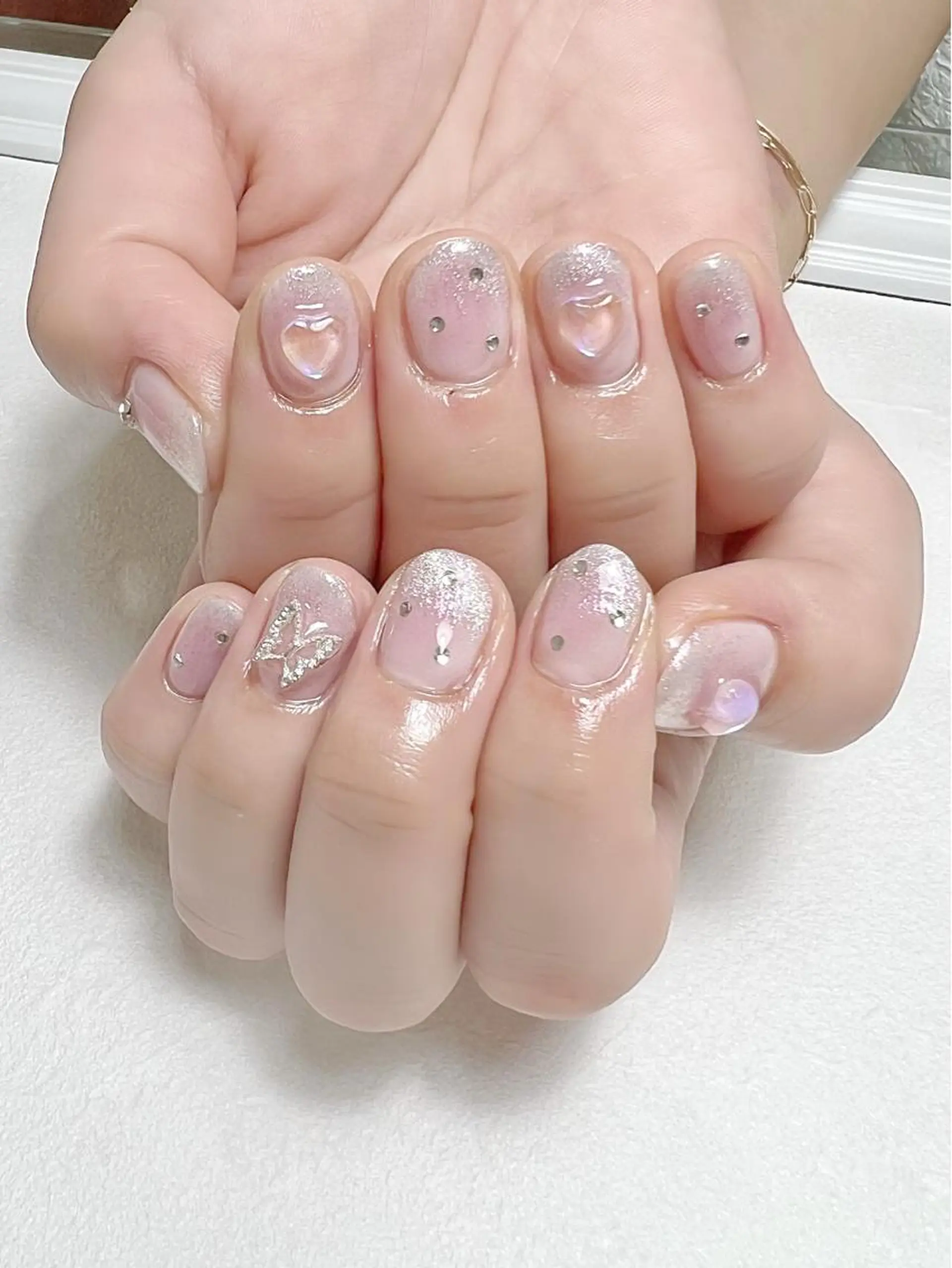 ネイル ブルー チークネイル グラデーション マグネットネイル ワンホンネイル rouse nail RISATOのネイルデザイン