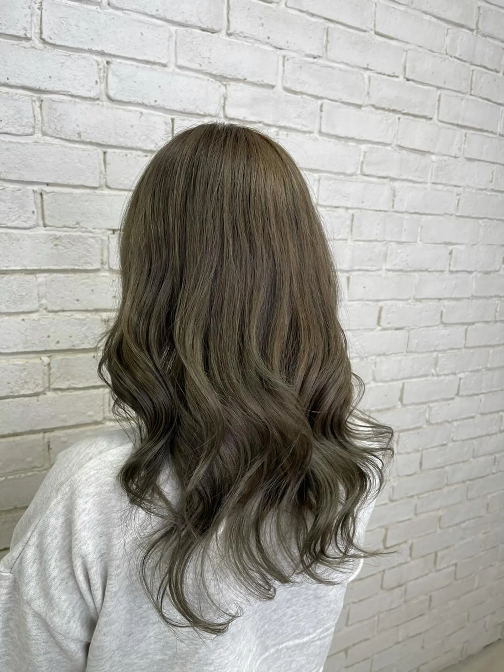 ロング カラー nameless miichiのヘアスタイル