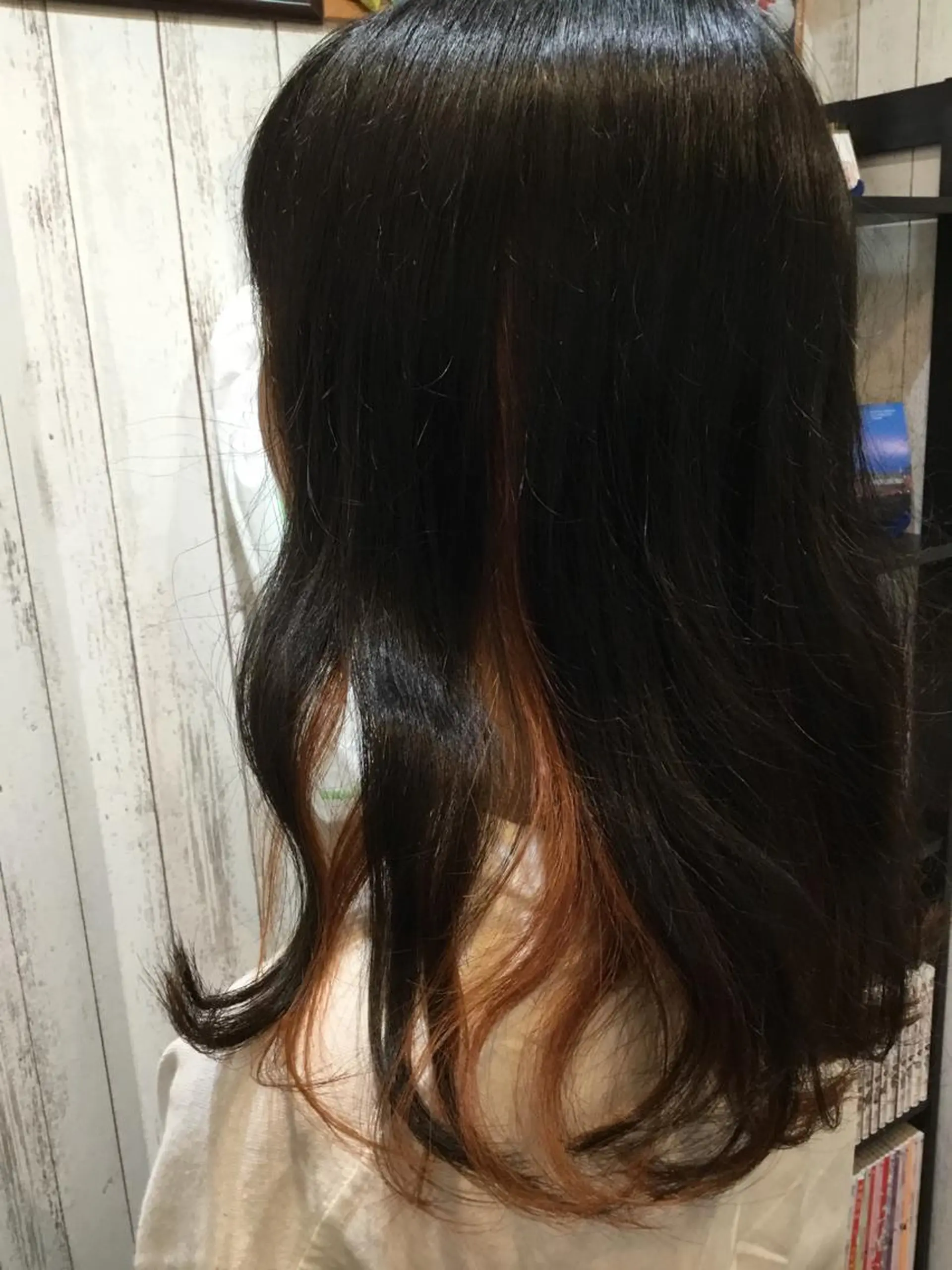 セミロング カラー embrace エンブレイスのヘアスタイル