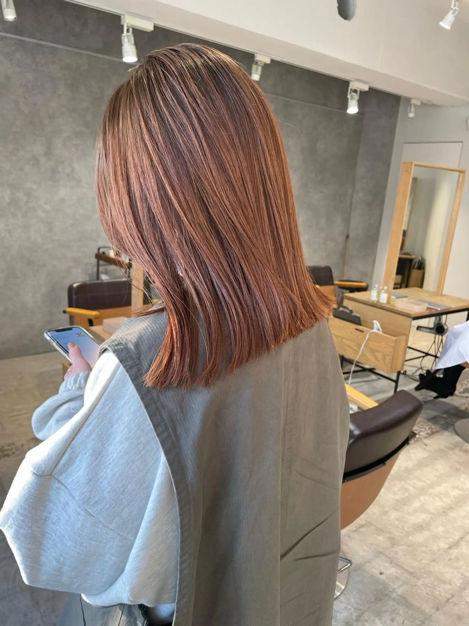 セミロング カラー カット ヘアカラー トリートメント 東 みのりのヘアスタイル