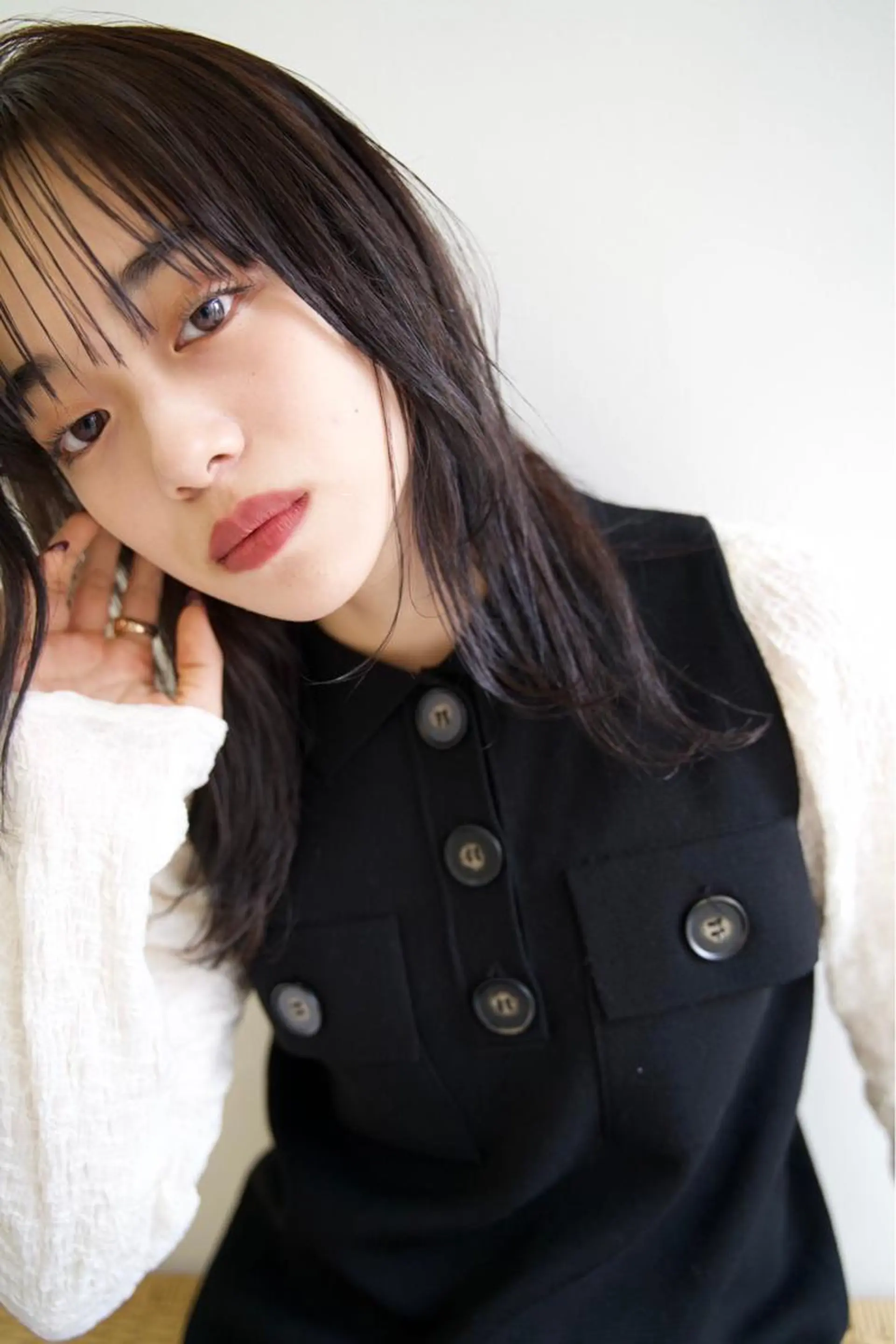 セミロング カラー グレージュ カット 縮毛矯正 edge.所属・くまがい みゆ【edge.】のヘアスタイル