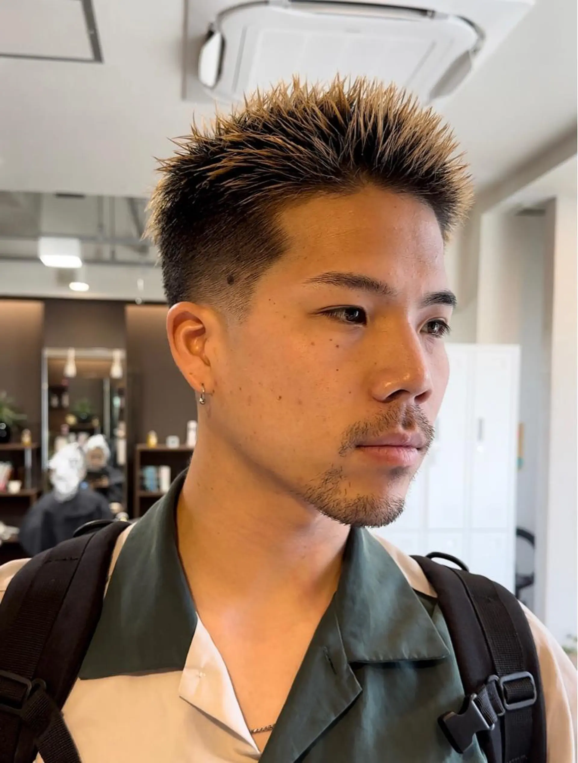 カラー メンズ メンズパーマ プードルパーマ スペインカール メンズツイストパーマ プードルパーマ カット パーマ 年間2000名担当◎ パーマ職人/仲原佑樹のヘアスタイル