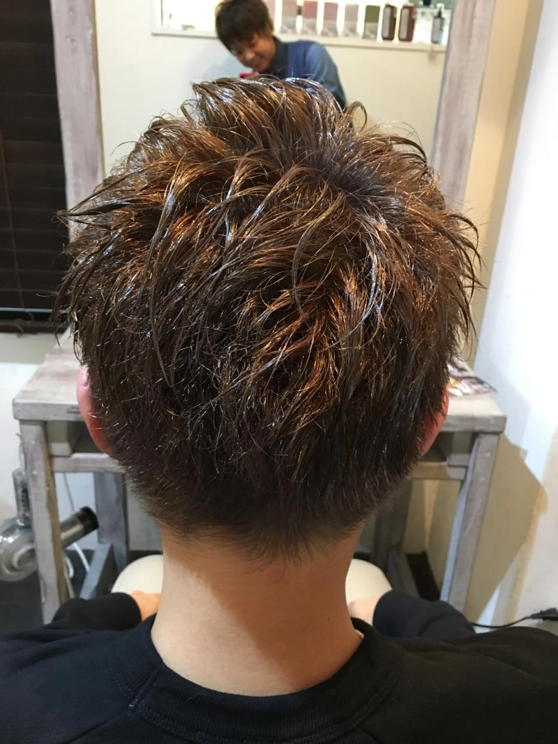 ショート カラー メンズ Lolonois池田 代表 鍜治本颯太のヘアスタイル