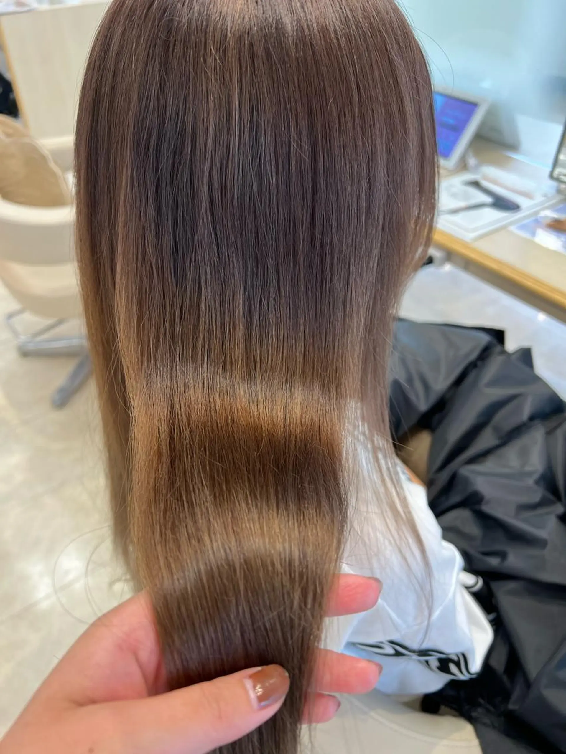 ロング カラー ヘアカラー トリートメント 盛れるレイヤーカット 得意🌹井上美沙のヘアスタイル