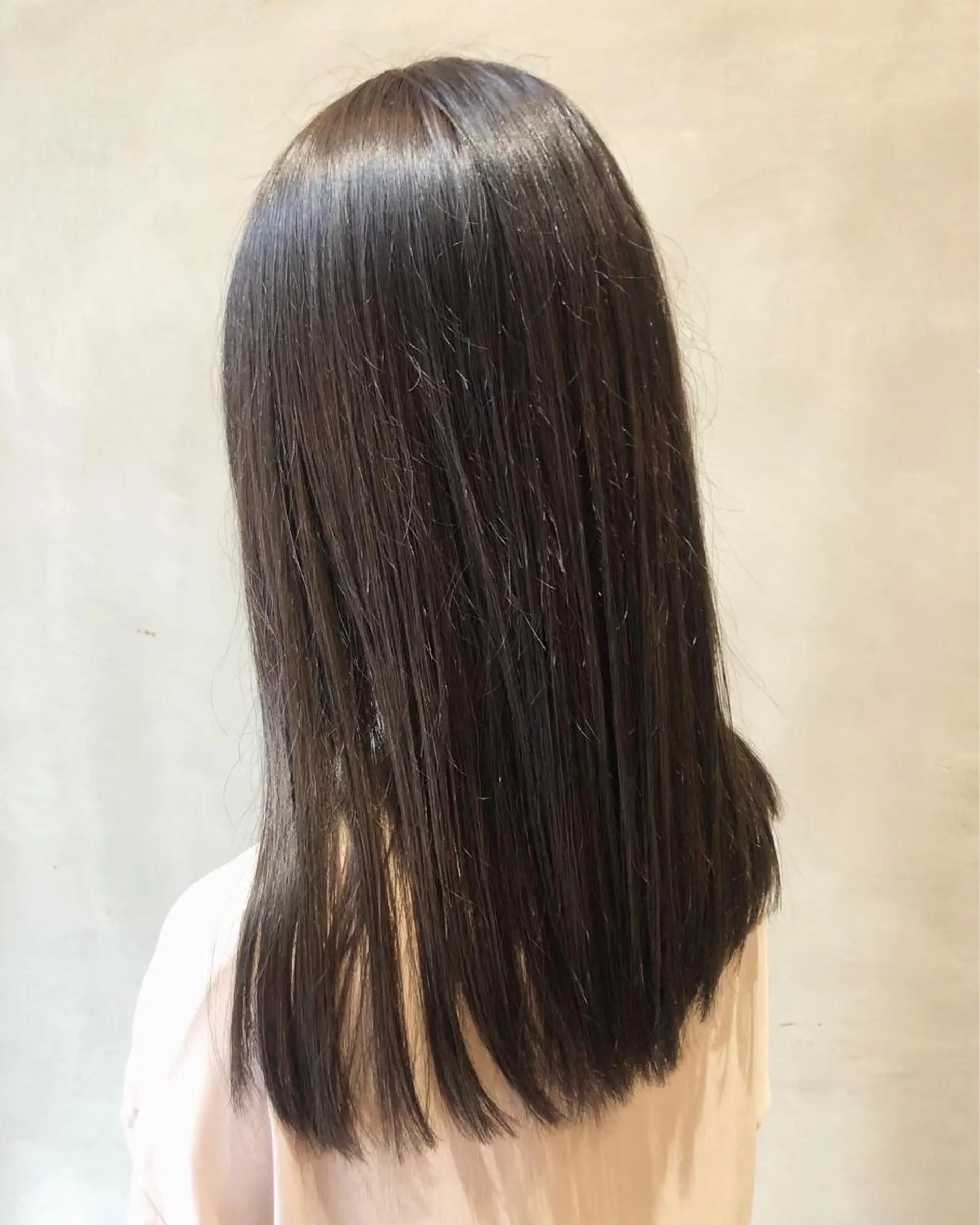 セミロング カラー ヘアアレンジ カット 縮毛矯正 トリートメント 酸性縮毛矯正🧴韓国 レイヤー/髪質改善のヘアスタイル