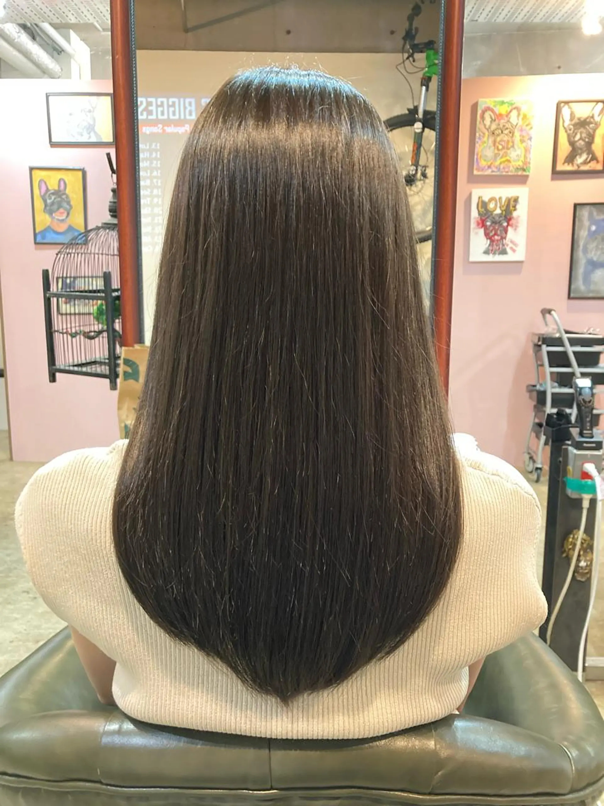 ロング 酸性ストレート ISUTA　中村 翔のヘアスタイル