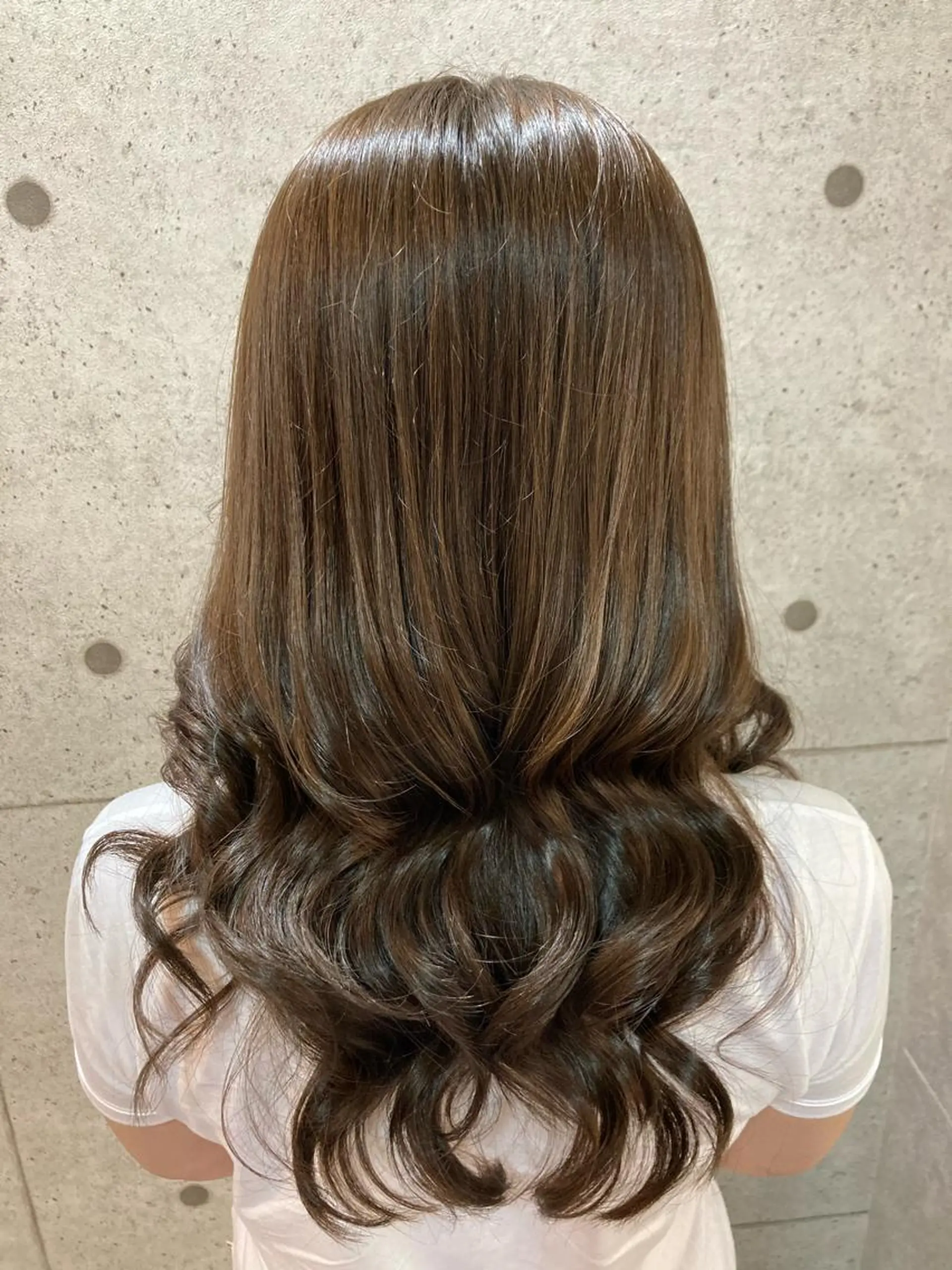 ロング カラー カット ヘアカラー トリートメント ERIKO Tのヘアスタイル