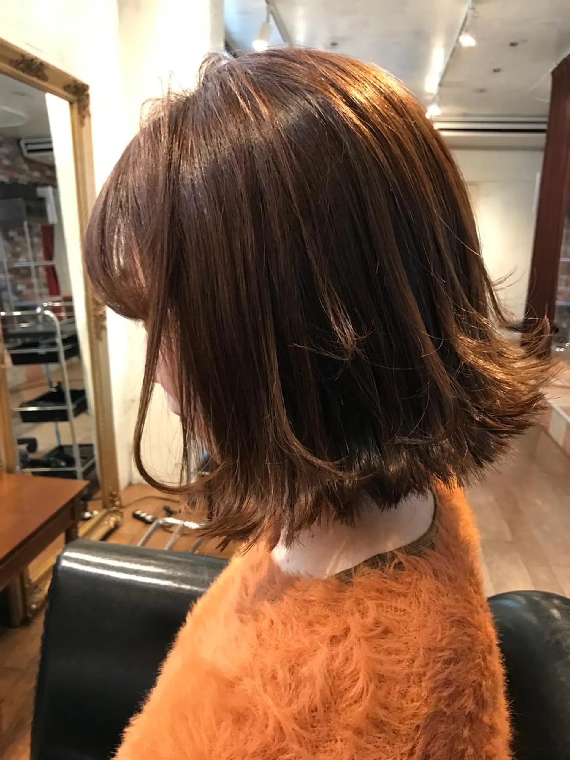 ショート カラー ヘアアレンジ ベージュカラー グレージュ 外ハネヘア マエダ　カズエ🫶 coronahairのヘアスタイル