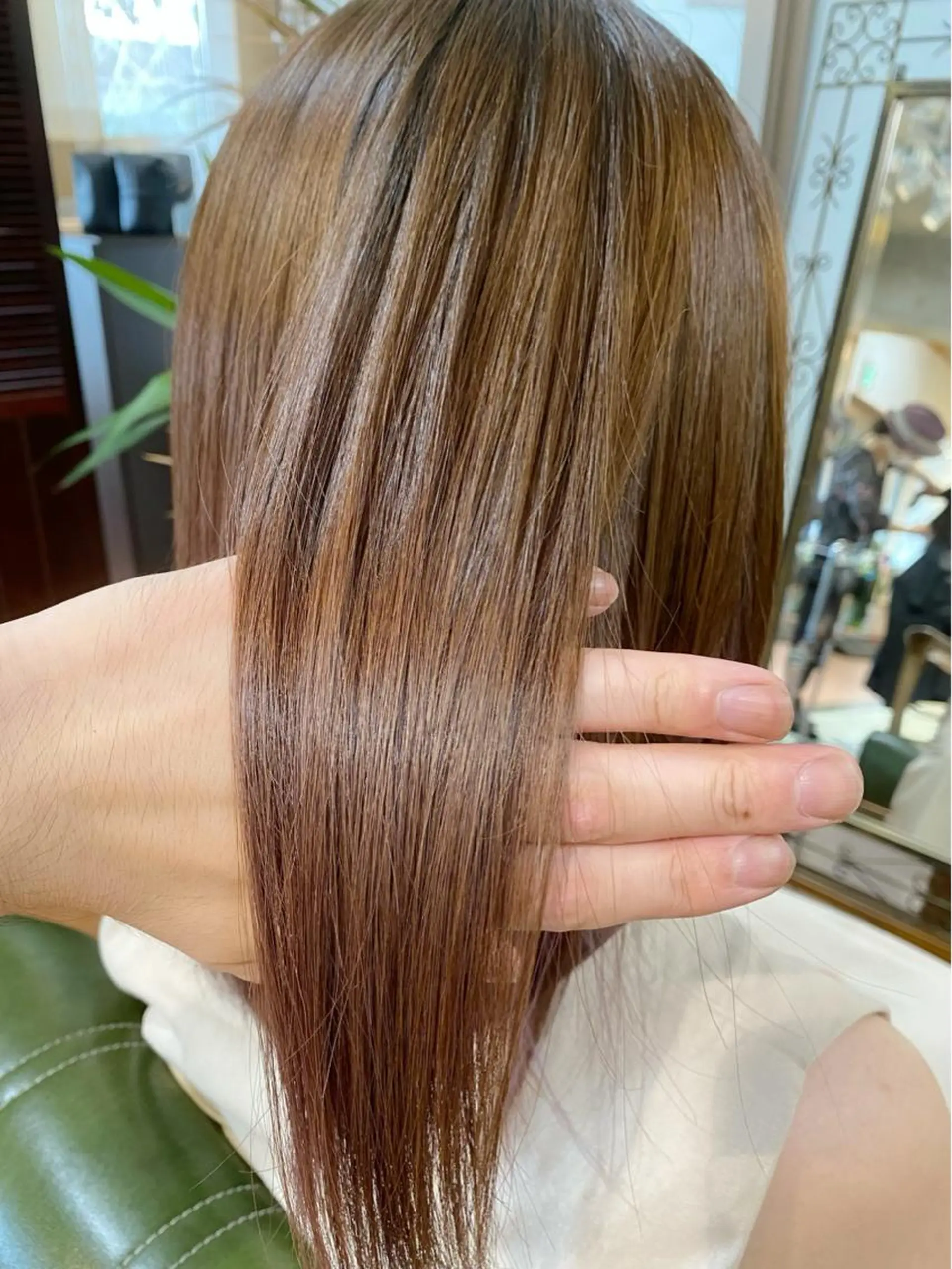 ミディアム カラー ヘアカラー トリートメント 石井 佑樹のヘアスタイル