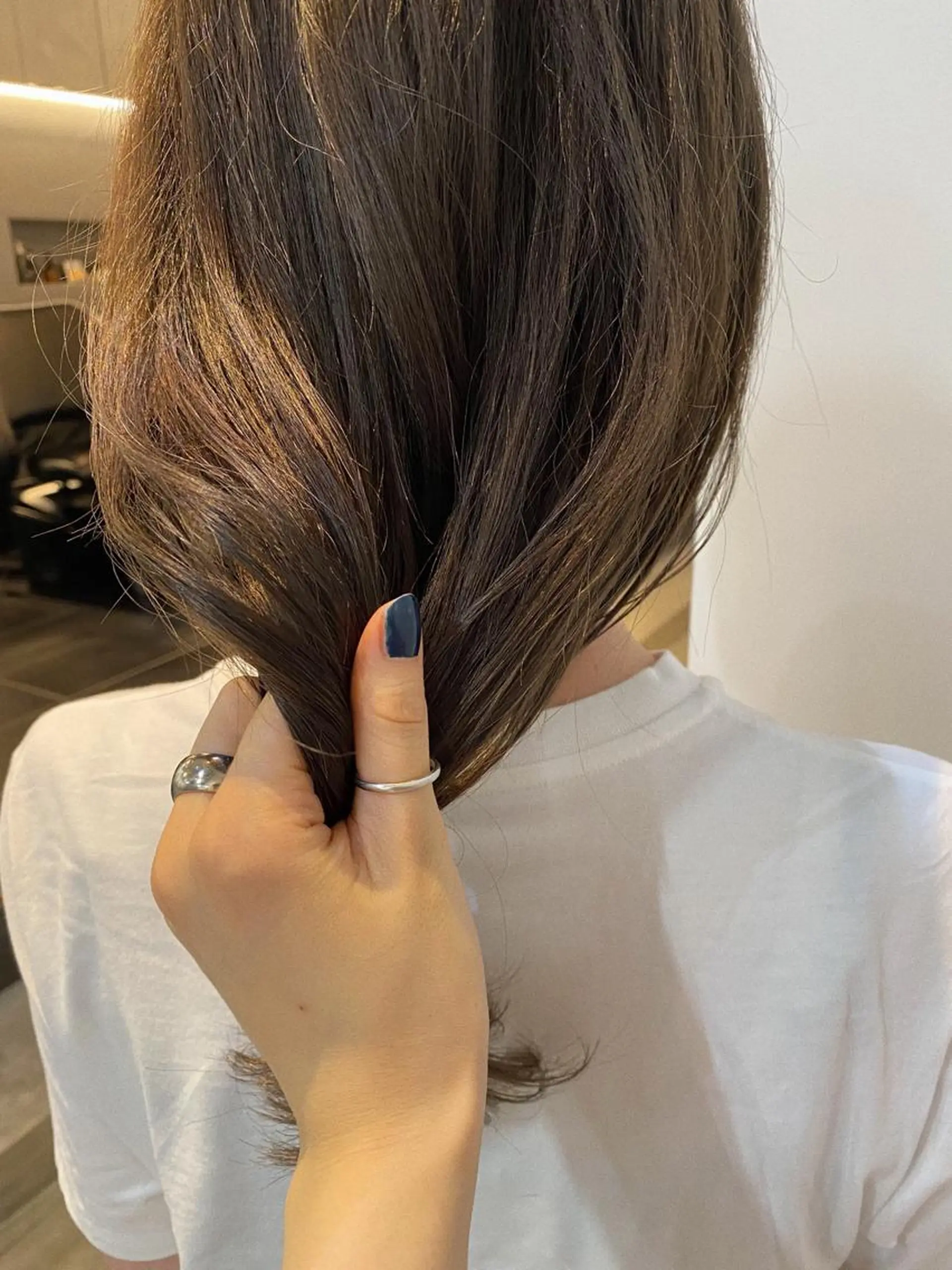 セミロング カラー 砂原 ひよりのヘアスタイル