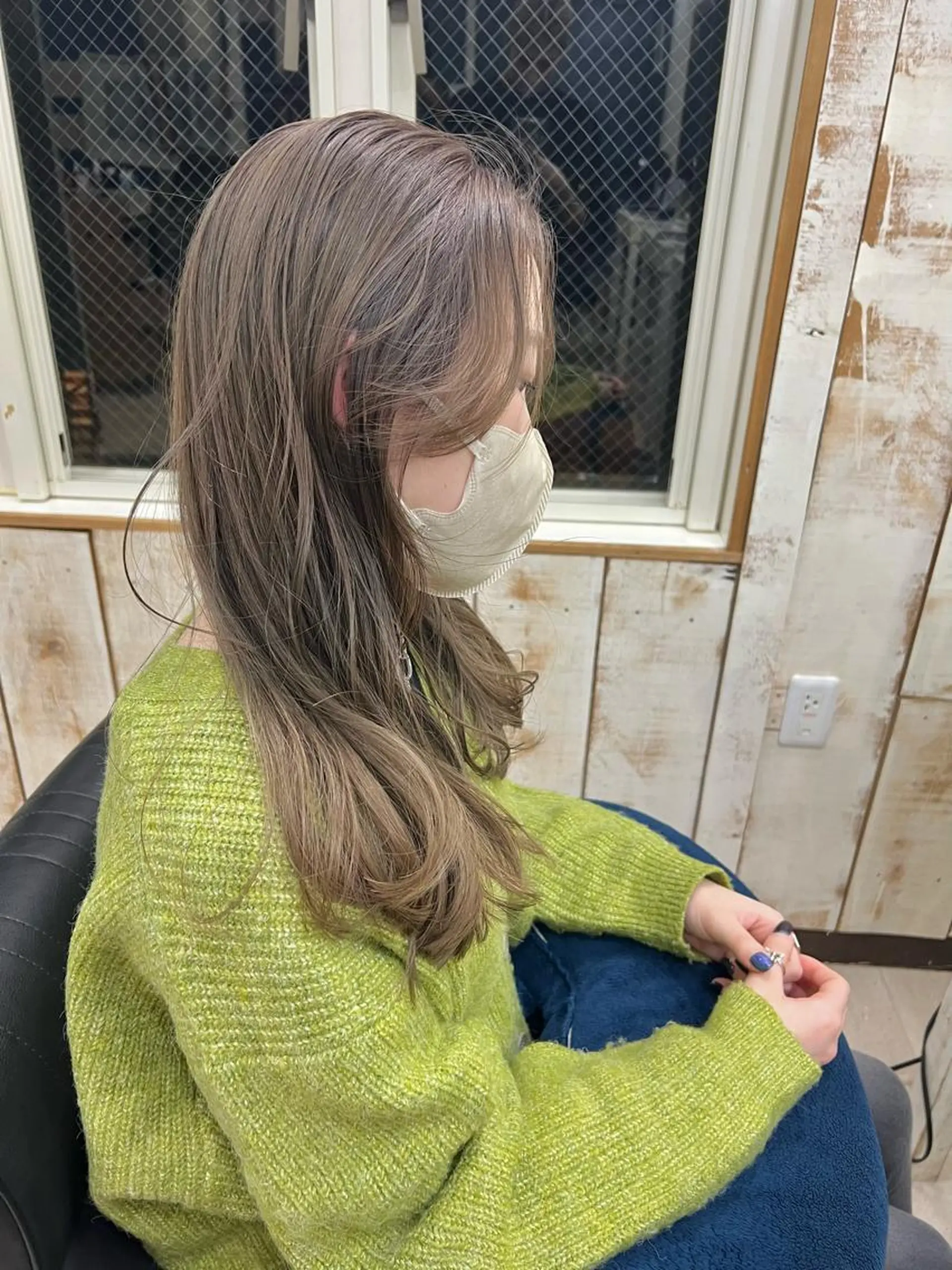 ロング カラー ヘアカラー 鷺谷 玲奈のヘアスタイル