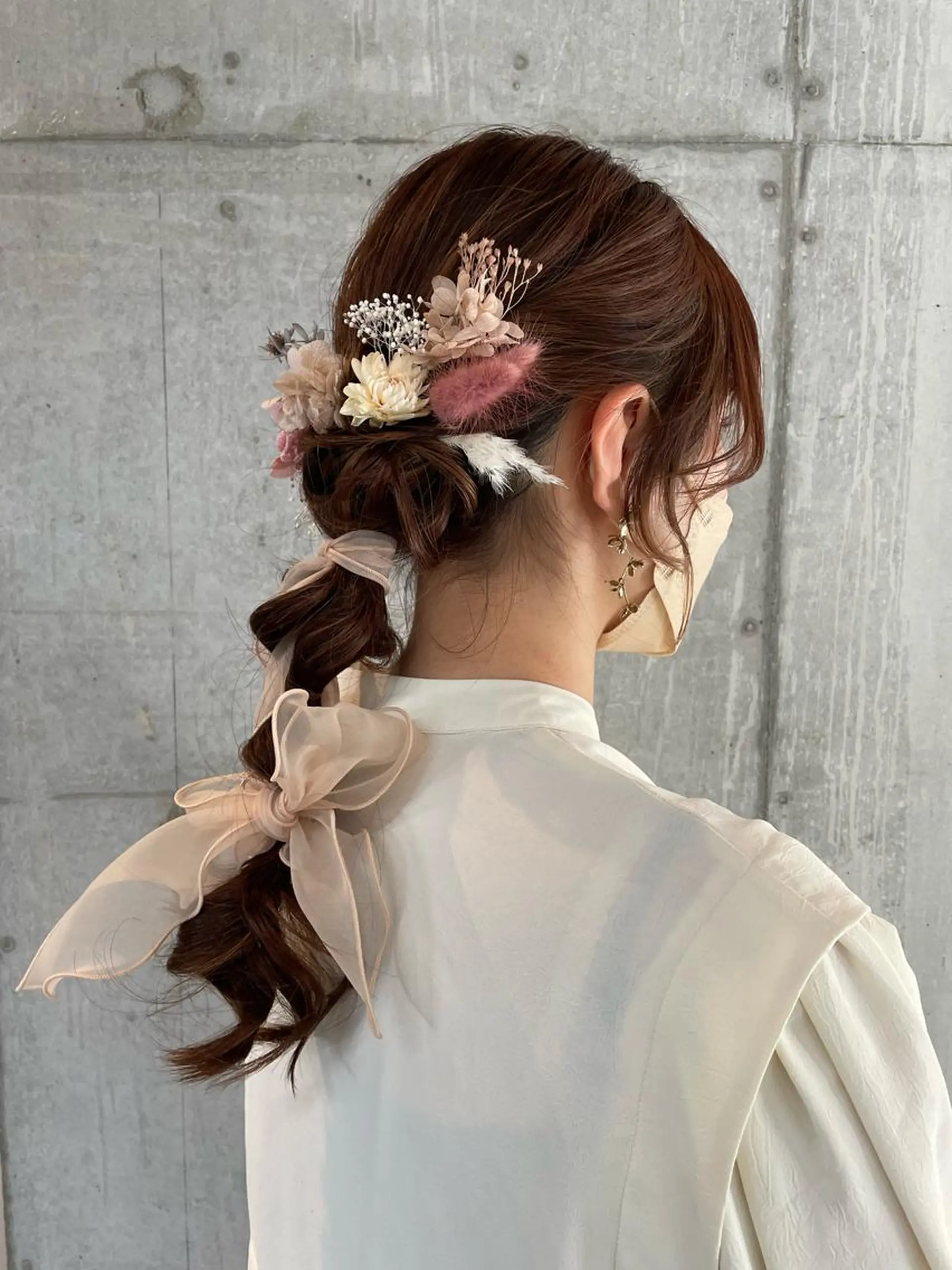 ロング ヘアアレンジ 女性に人気♪ はやしほのかのヘアスタイル