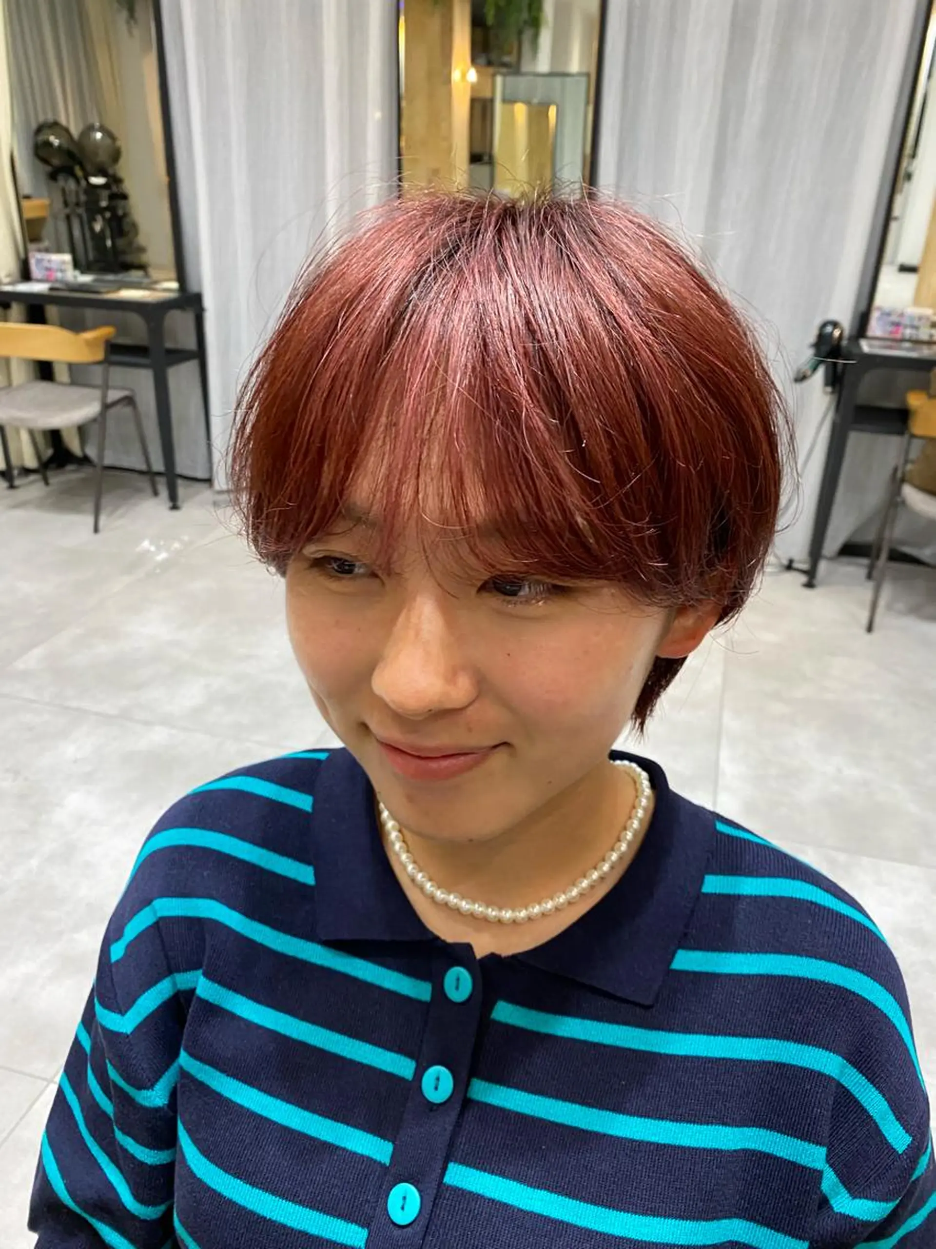 ショート カラー たつ/レイヤーカット 顔周り/髪質改善のヘアスタイル