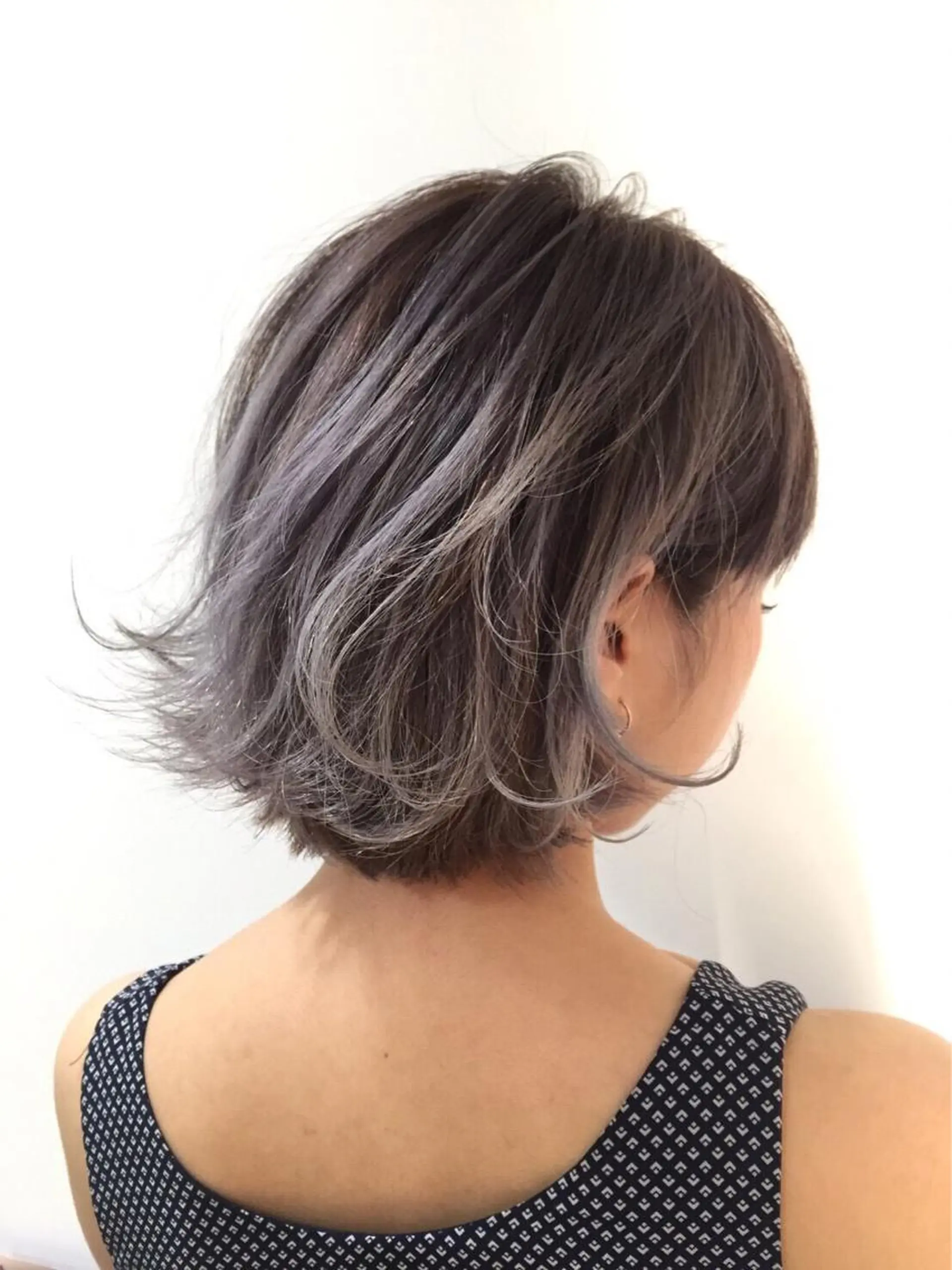 カラー イルミナカラー 磧本 祐里恵のヘアスタイル