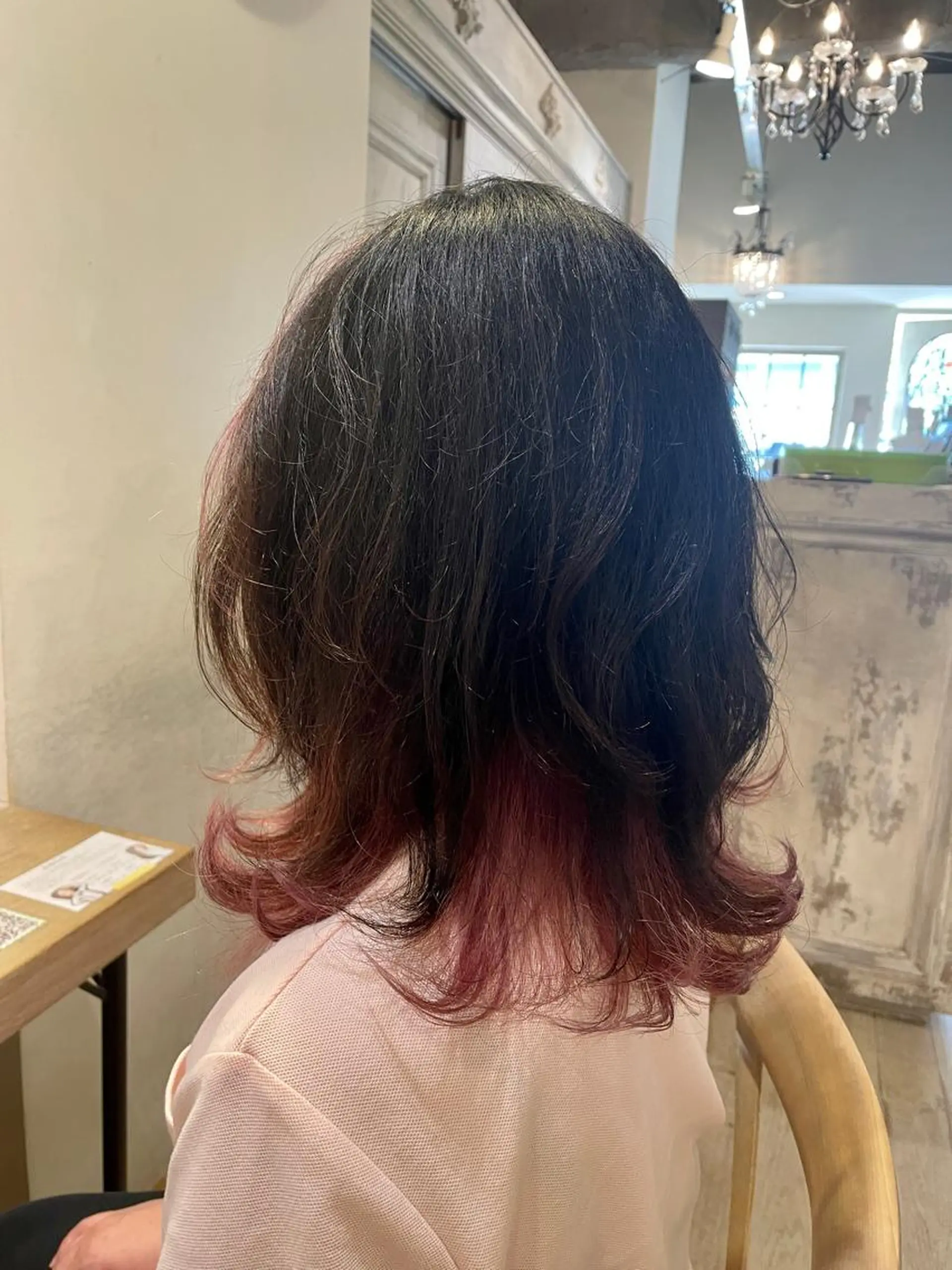 ミディアム 玉邑 美菜のヘアスタイル