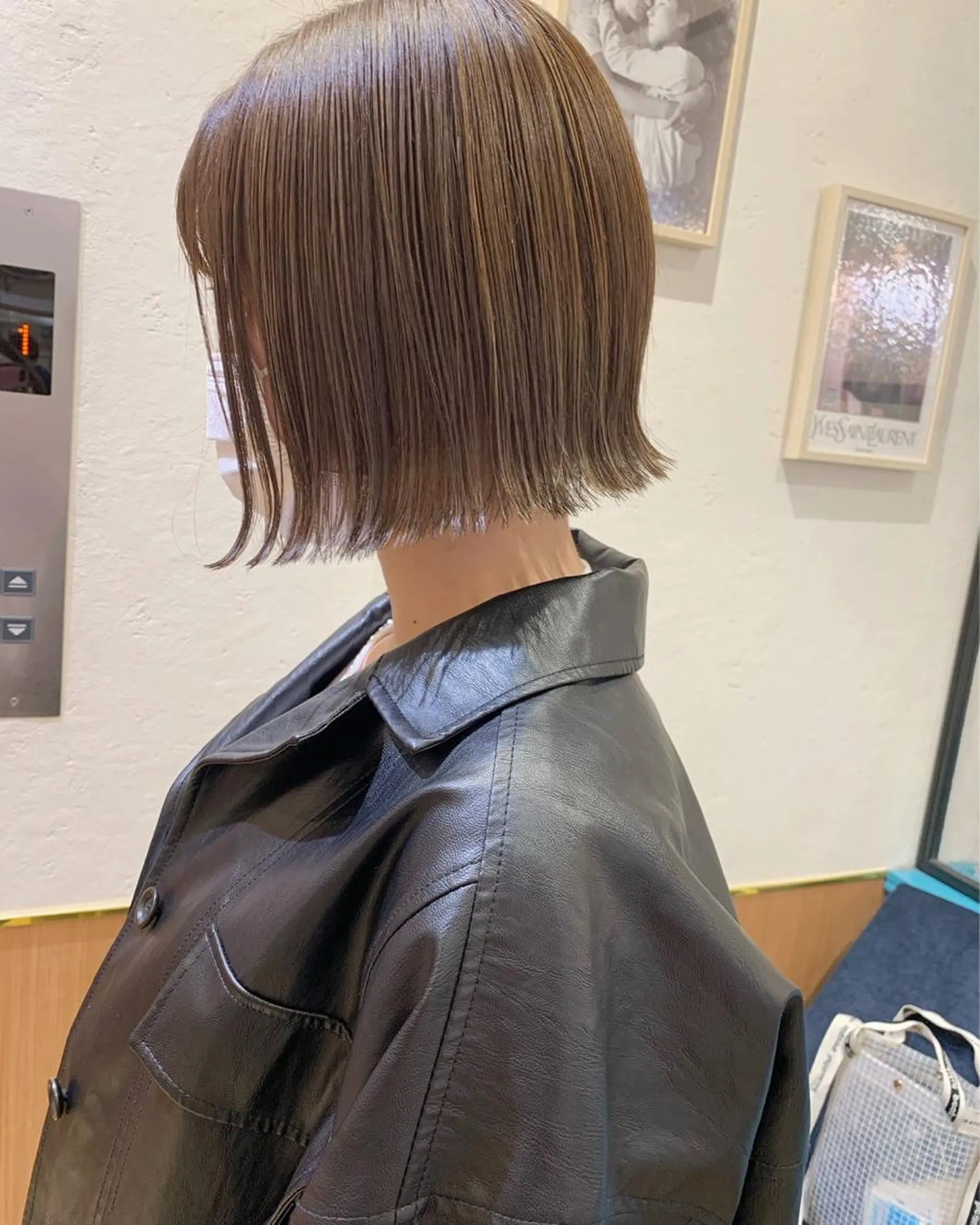 ミディアム 切りっぱなしボブ ボブ マンツーマン施術 山口つよしのヘアスタイル