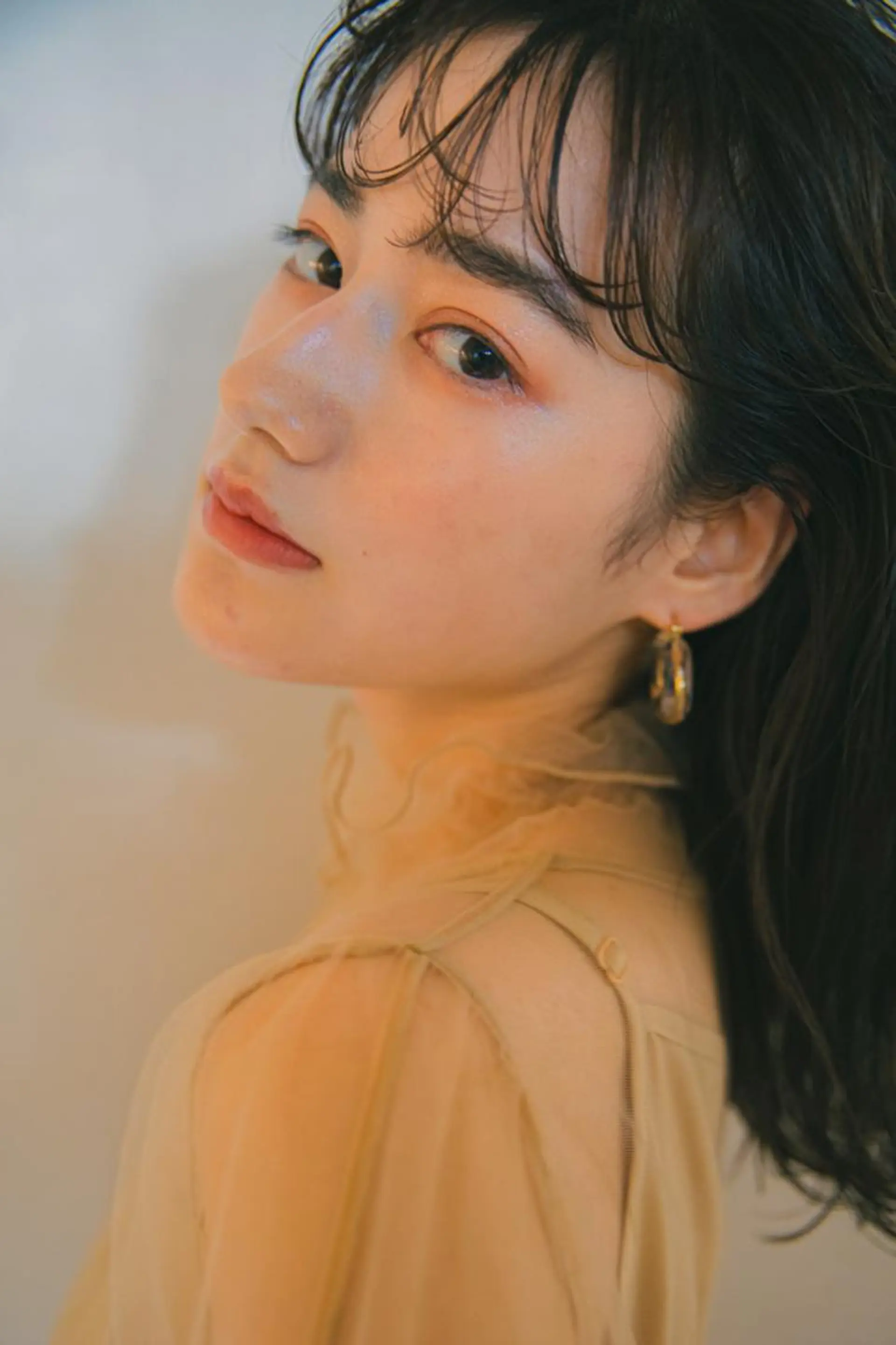 ミディアム カラー パーマ ヘアアレンジ ミディアムパーマ アクアカラー ダブルカラー グラデーションカラー ハイライトカラー 🎊LUZ🎊_公 式_🩵髪質改善🩵のヘアスタイル