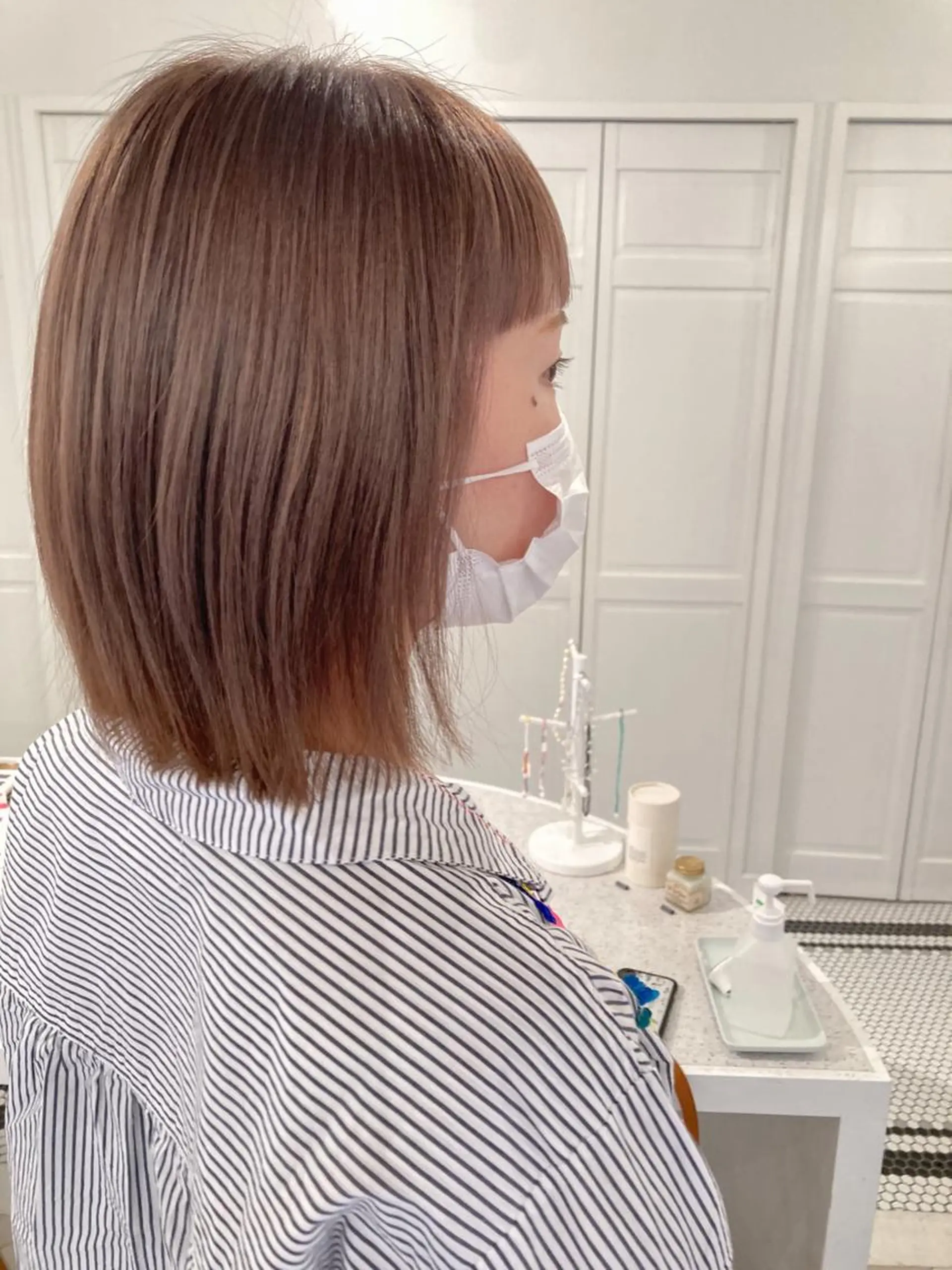 ミディアム カラー ベージュカラー ブリーチ カット ヘアカラー お洒落ベージュ🤎 代官山shibukiのヘアスタイル