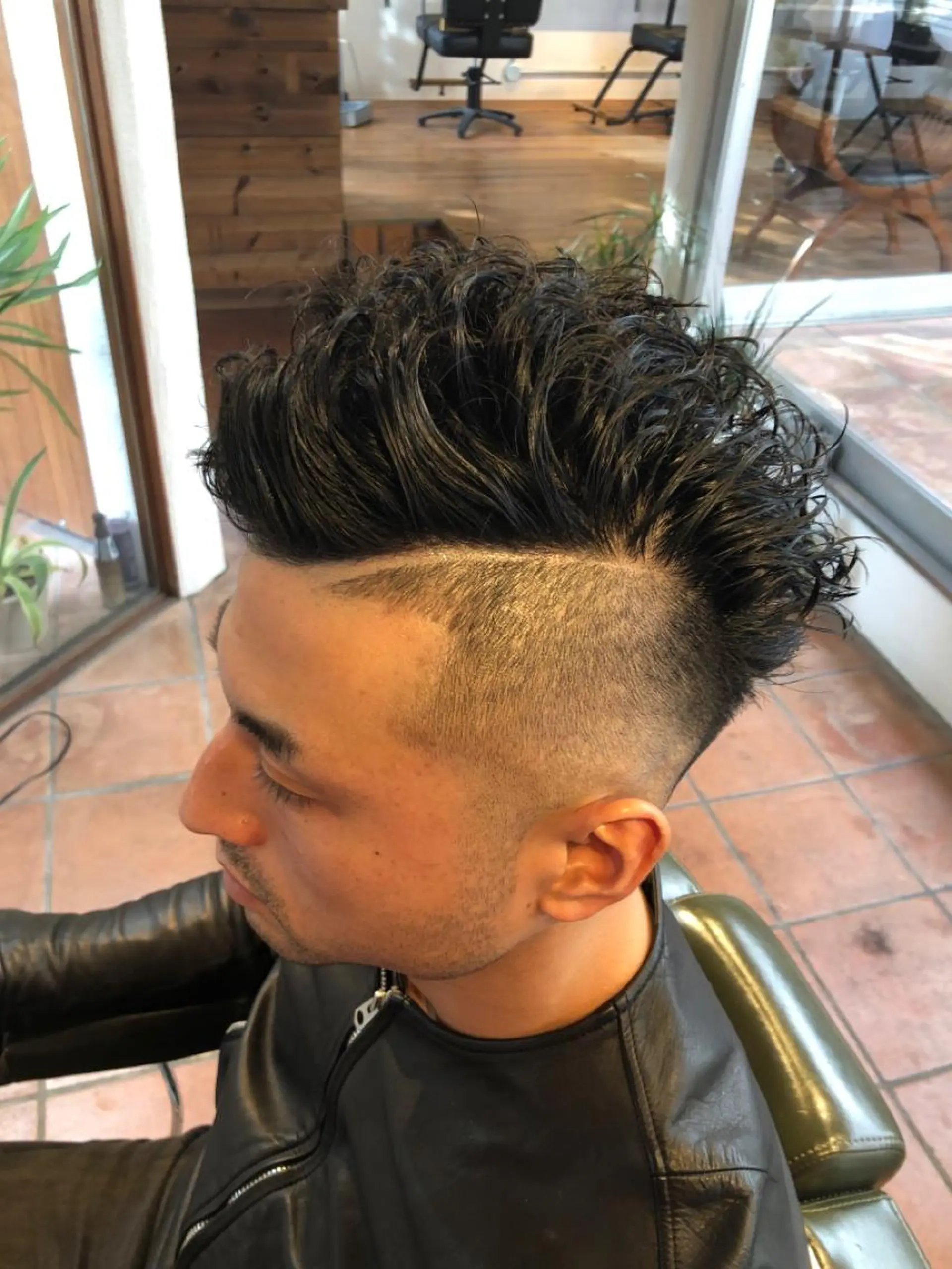 ショート パーマ メンズ カット パーマ 冨士川 英樹のヘアスタイル