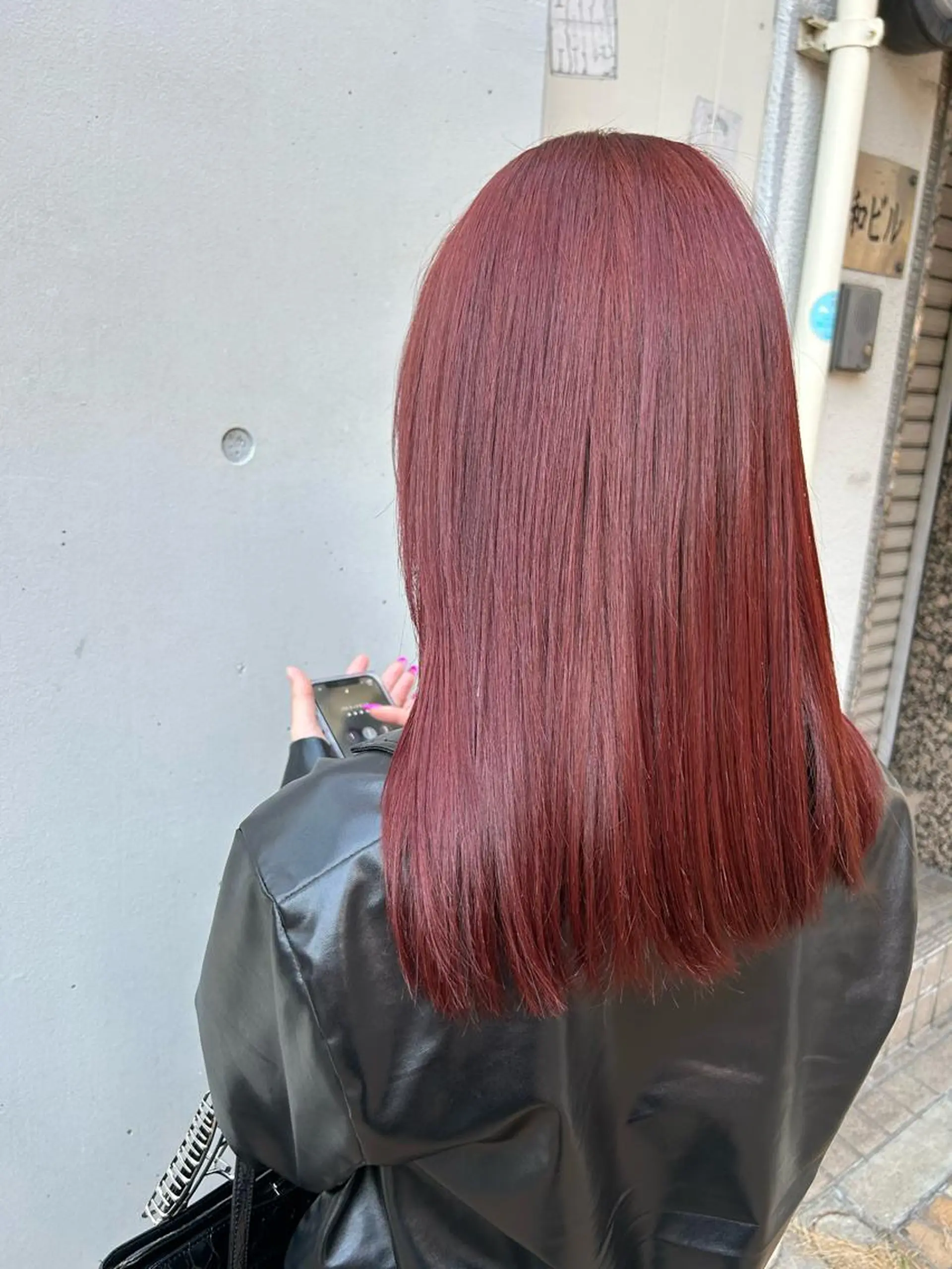 ミディアム 透明感カラー NAN AMI グレージュのヘアスタイル