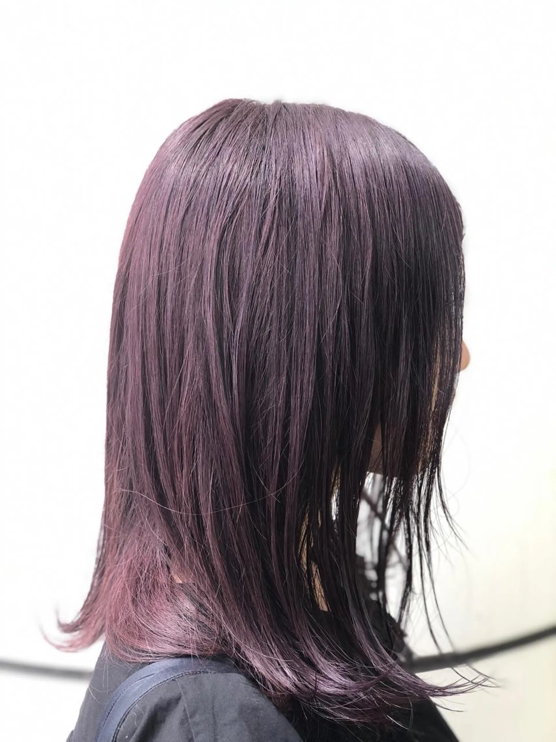 セミロング パープルカラー uti所属・菊池 幹のヘアスタイル