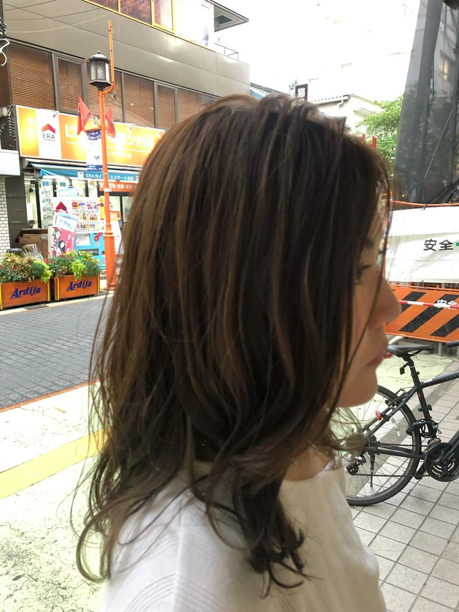 セミロング 西山 恵太郎のヘアスタイル