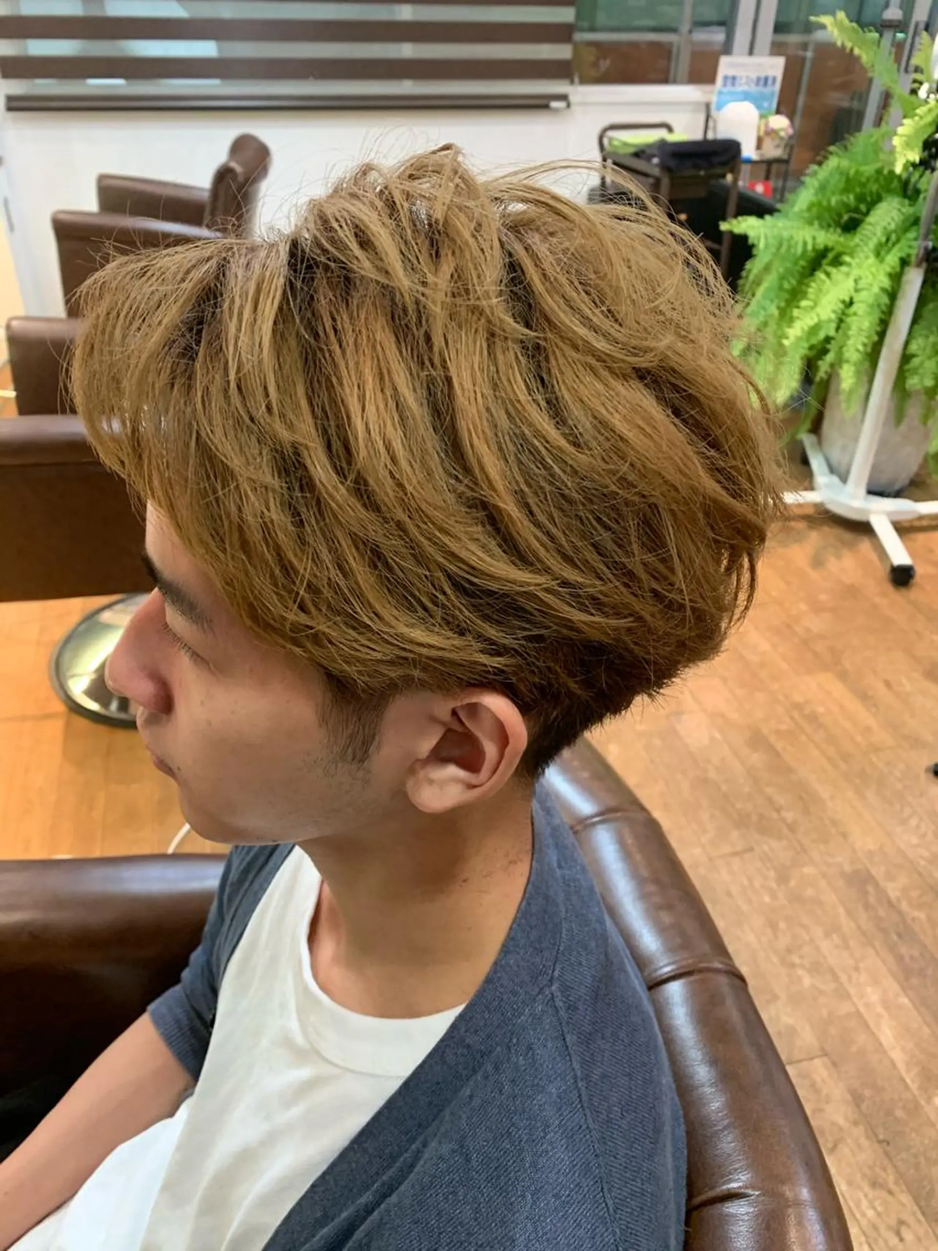 ショート メンズ アップバング マッシュ カット特化美容師 齋藤桐のヘアスタイル