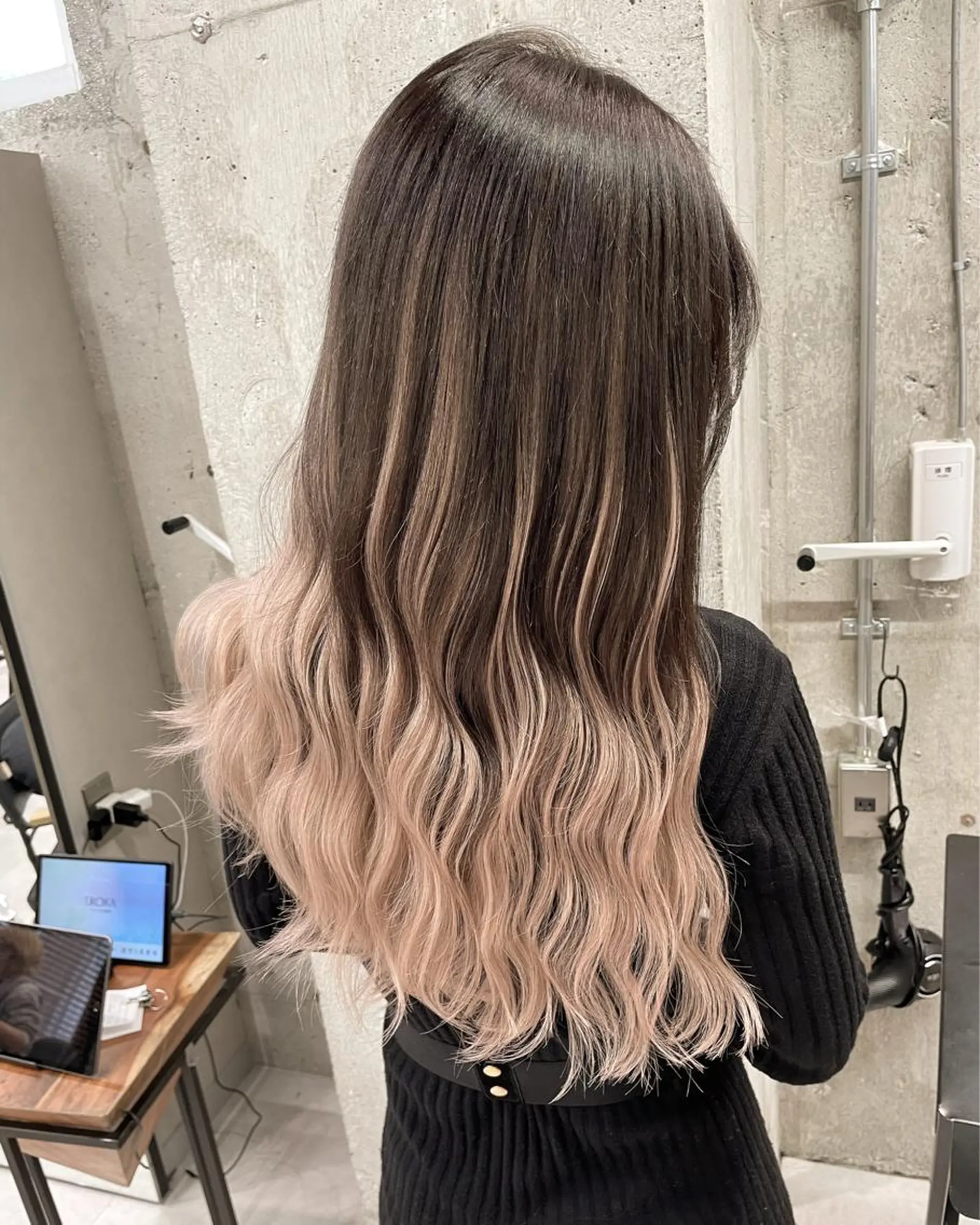 ロング カラー ヘアアレンジ ヘアカラー エクステ TATSUYA アートディレクターのヘアスタイル