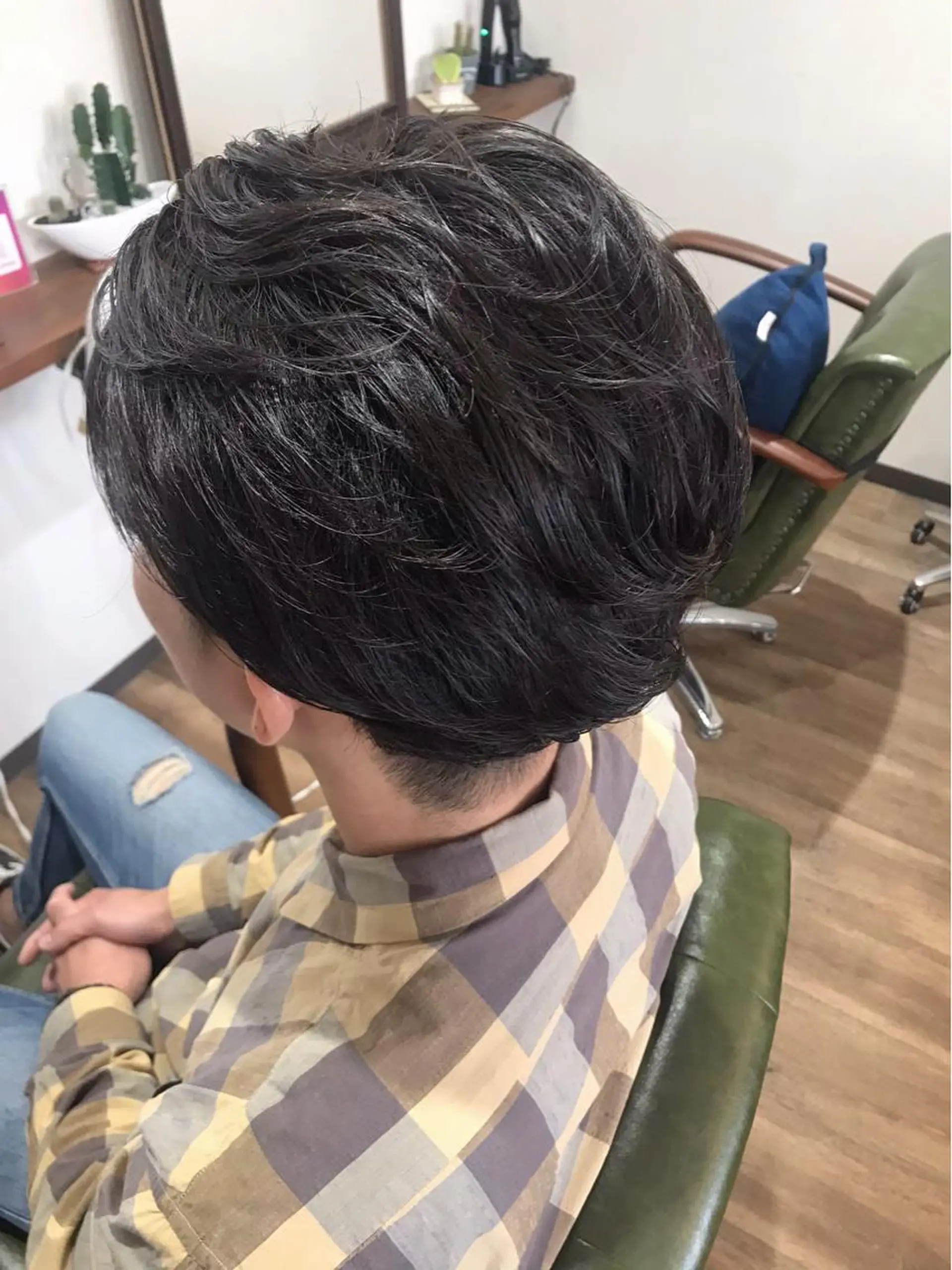 ショート パーマ メンズ オールバック メンズパーマ 七三 カット パーマ トリートメント Rug Relief 吉田のヘアスタイル