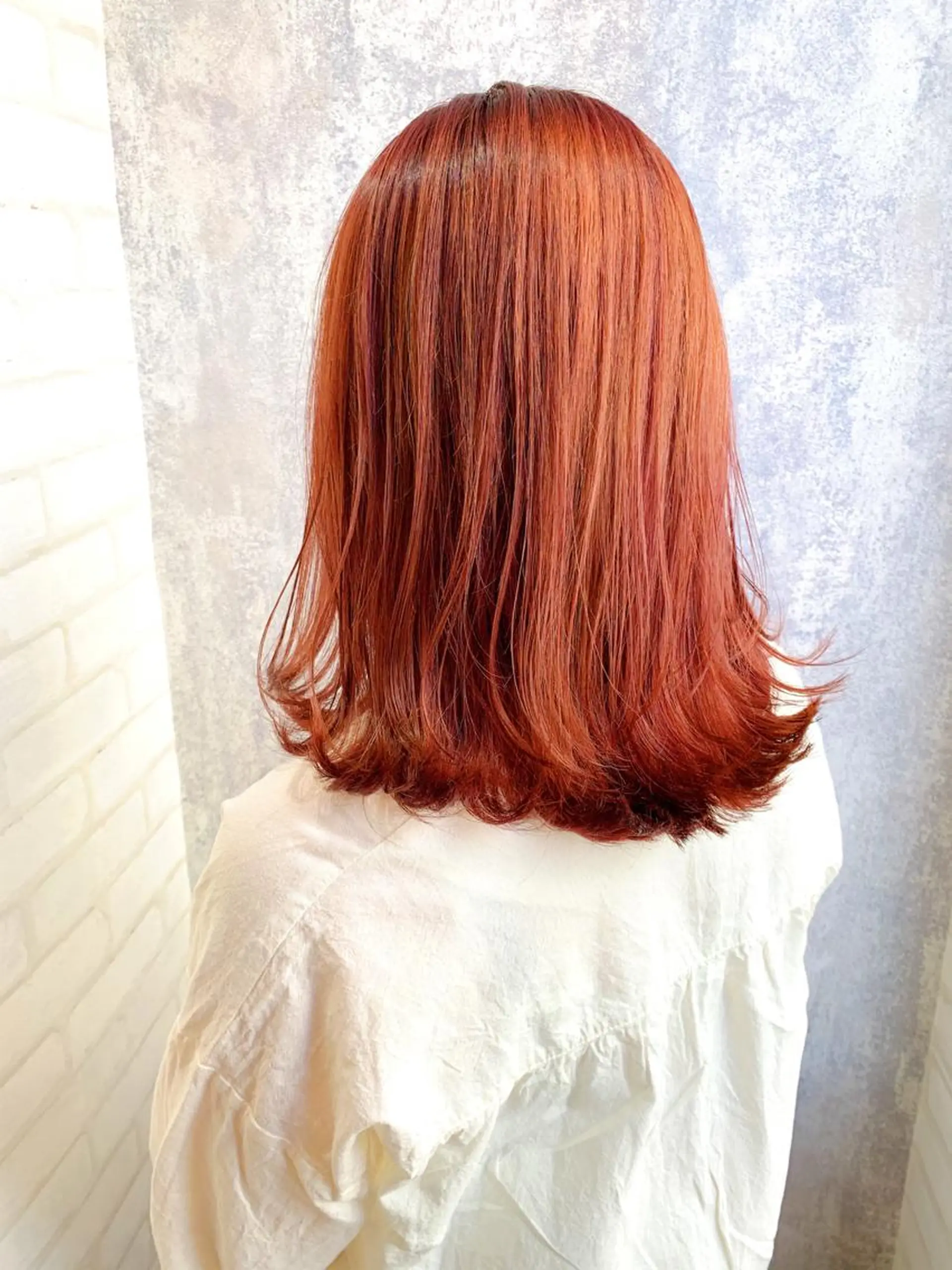 ミディアム カラー アッシュ バレイヤージュ デザインカラー グラデーションカラー グレージュ カット ヘアカラー トリートメント Zina福岡天神🪞 髪質改善🪞レイヤーのヘアスタイル