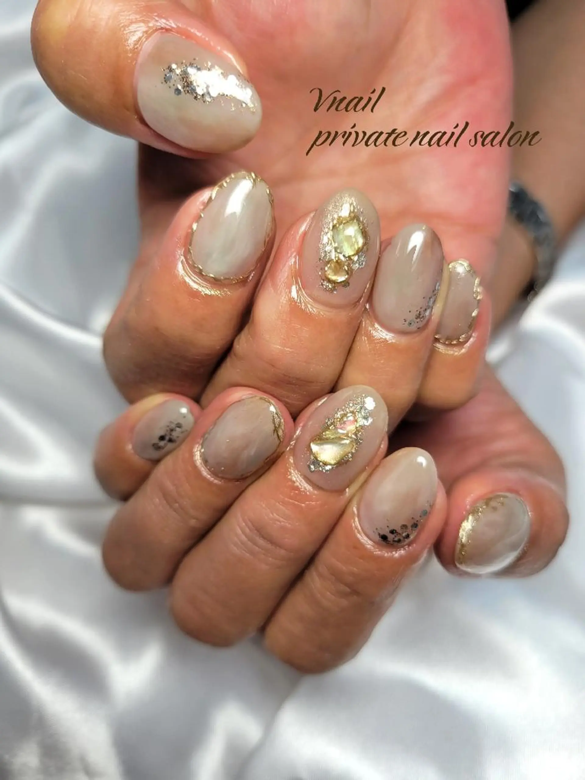 ネイル ハンドネイル V. nailのネイルデザイン