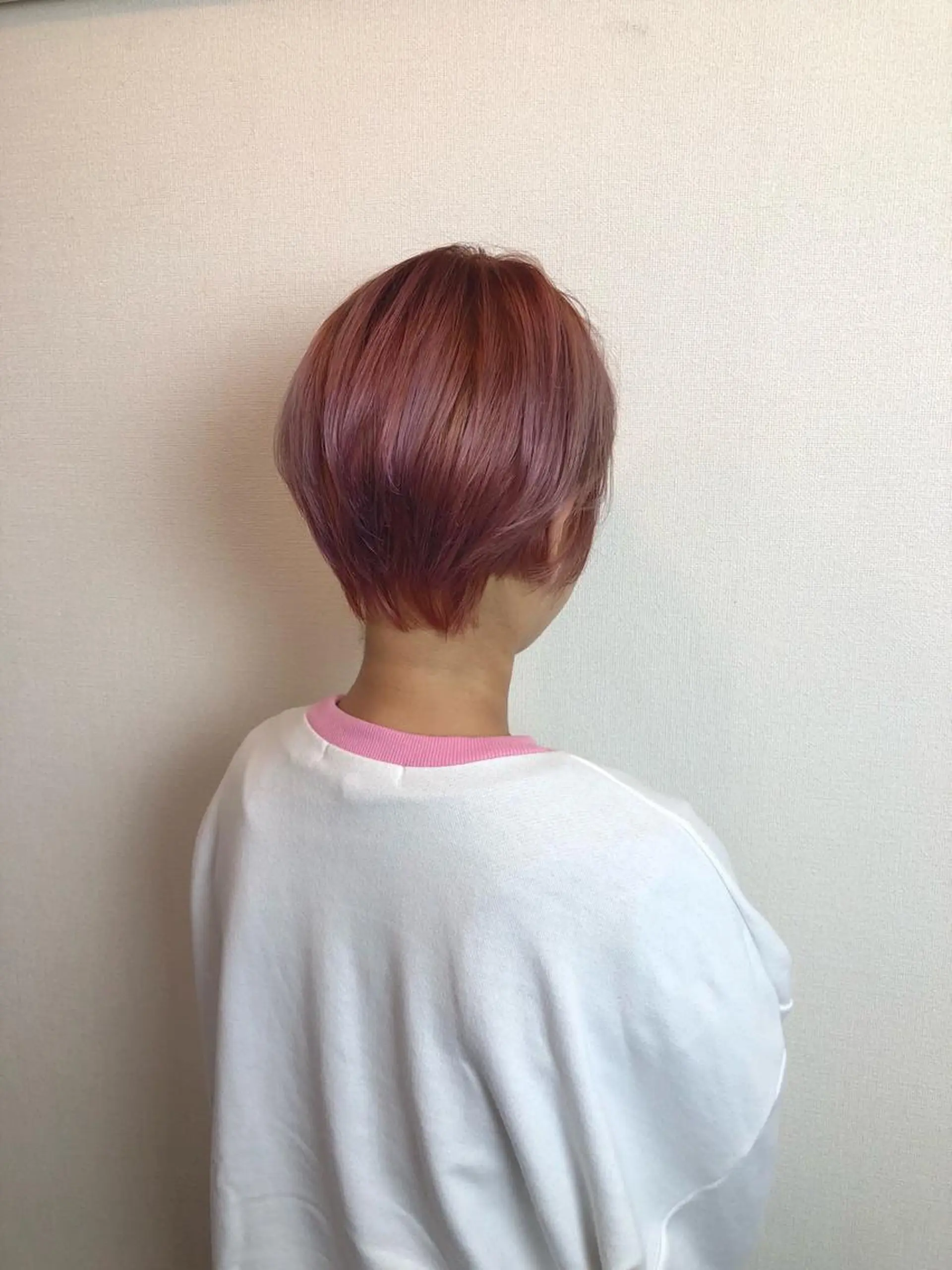 ショート カラー ブリーチ ラベンダーカラー ピンクカラー ピンクラベンダー 是枝 さくらのヘアスタイル