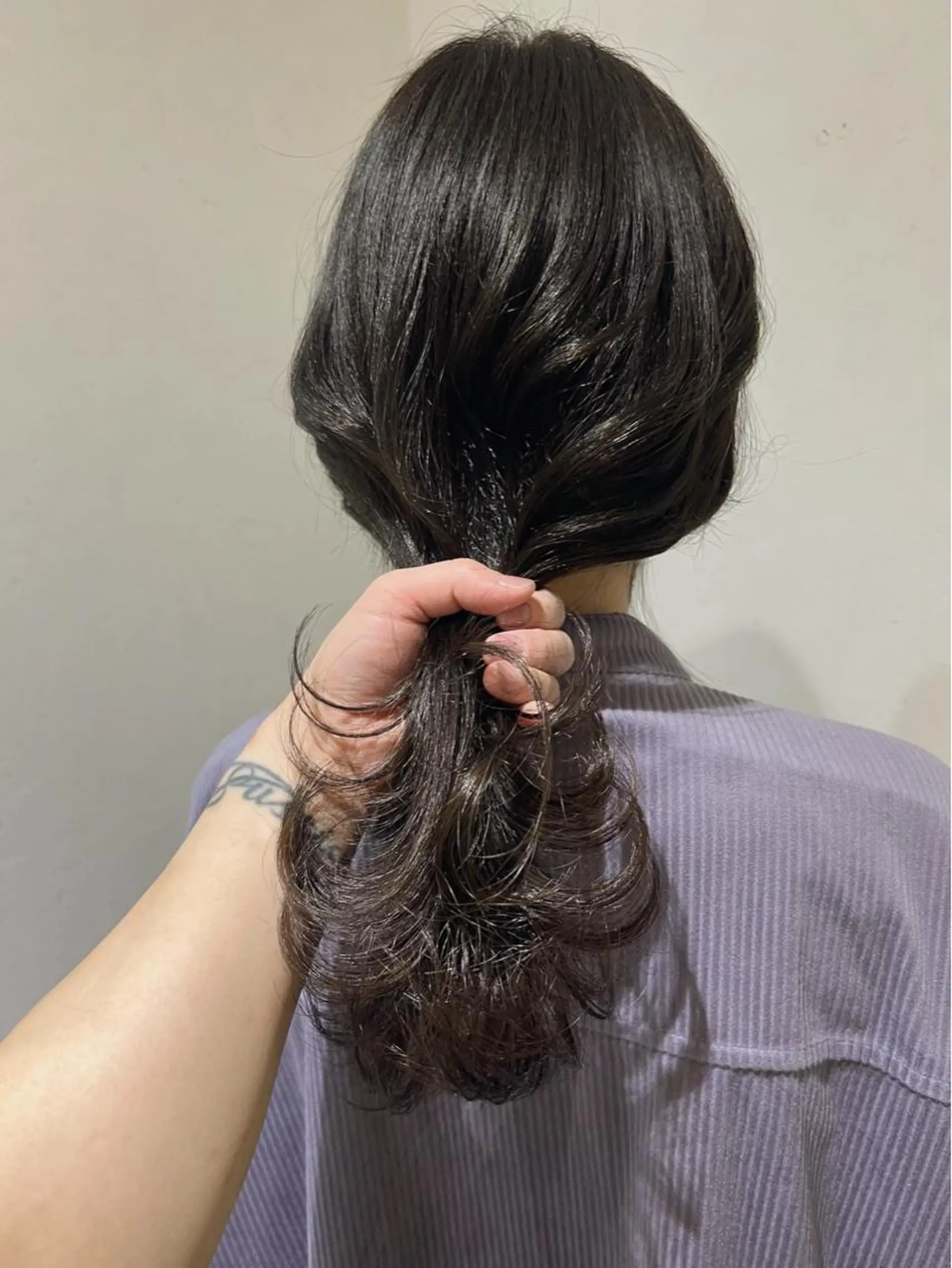 ロング カラー 透明感カラー グレージュ PON　ハイトーン ショートカット心斎橋のヘアスタイル