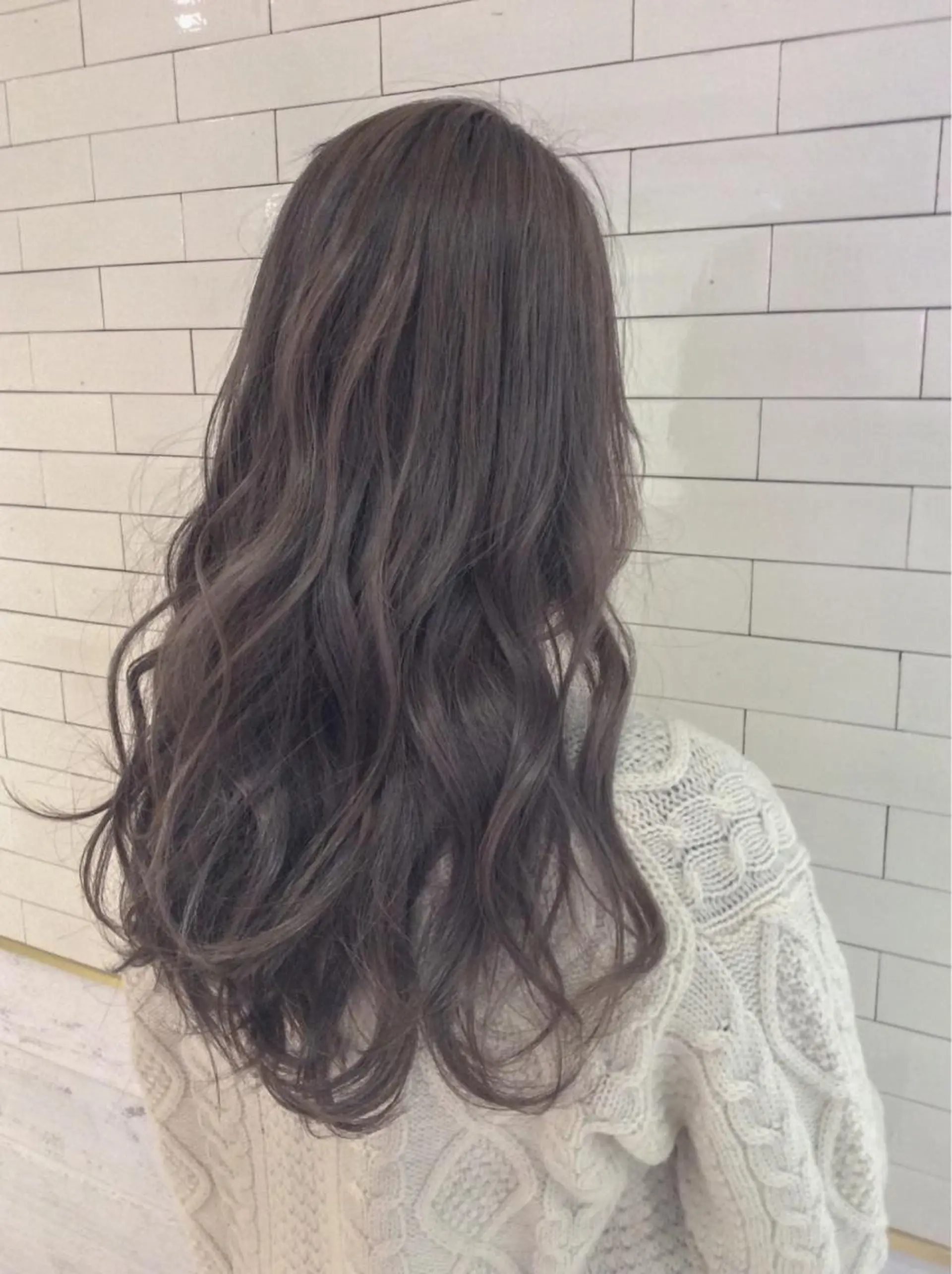セミロング カラー アッシュ ブルーカラー ブルーアッシュ レイヤーカット× 髪質改善たもりのヘアスタイル