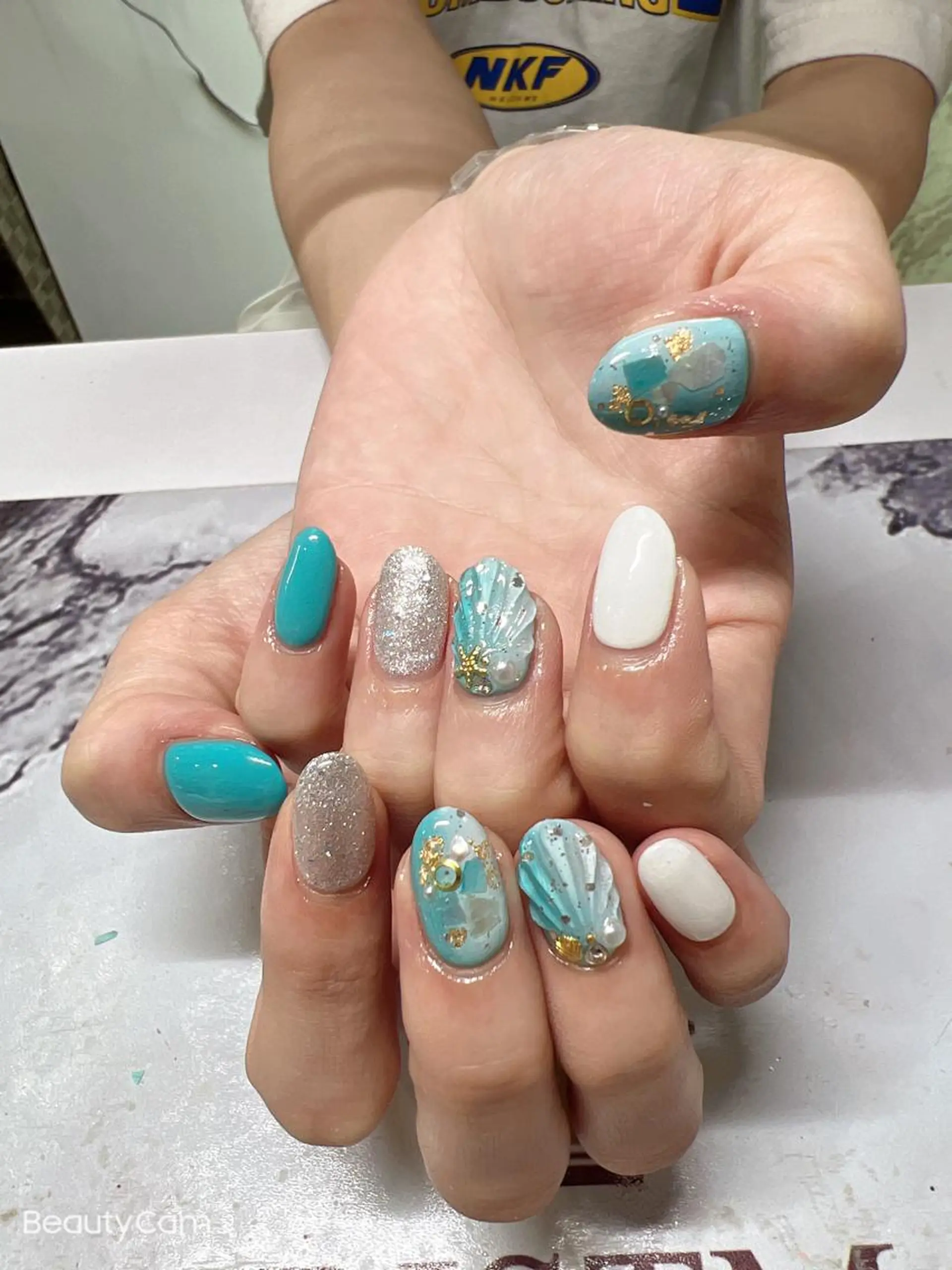 ネイル ハンドネイル ガレンドウ 白澤 愛子のネイルデザイン