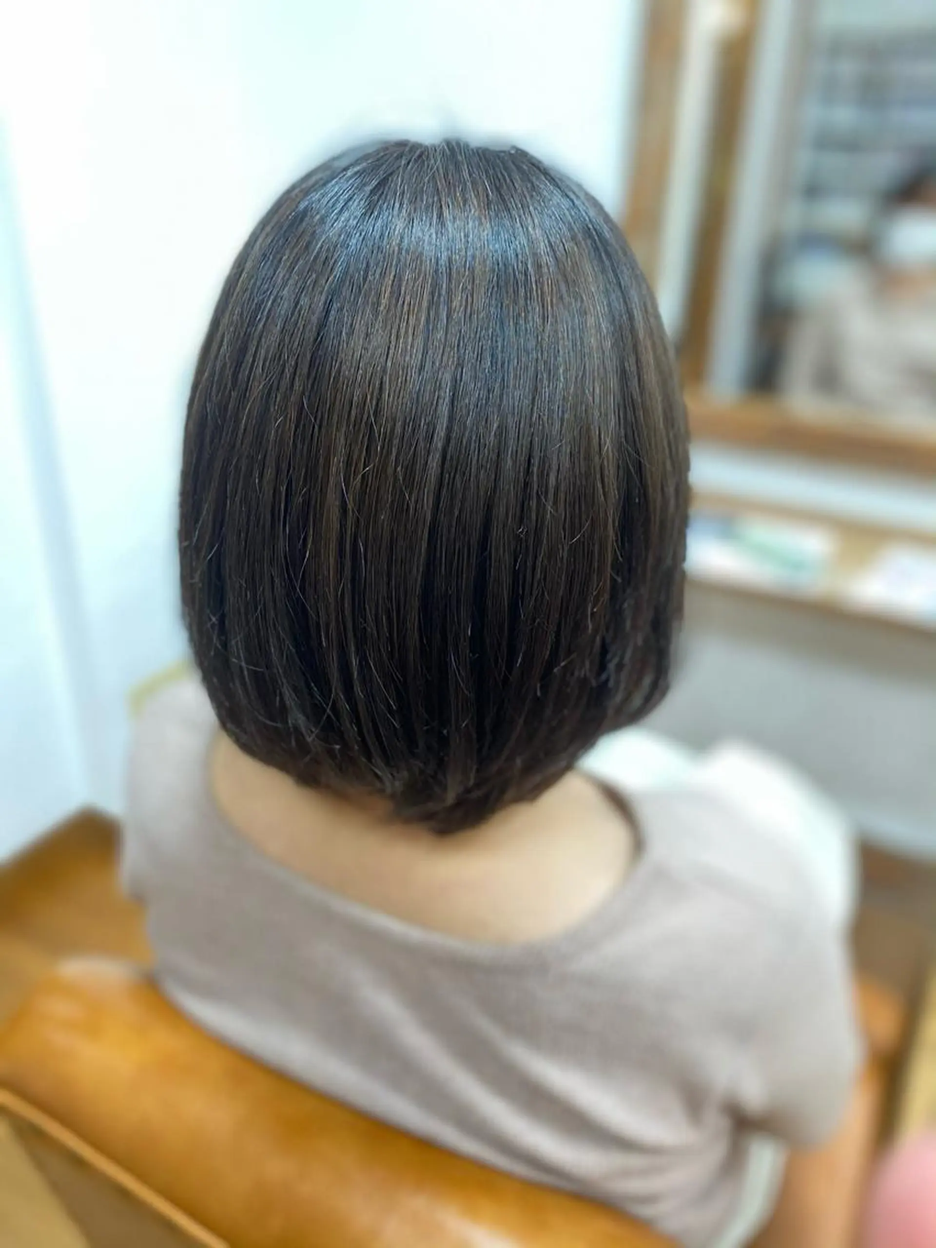 カラー 安澤 彩奈のヘアスタイル