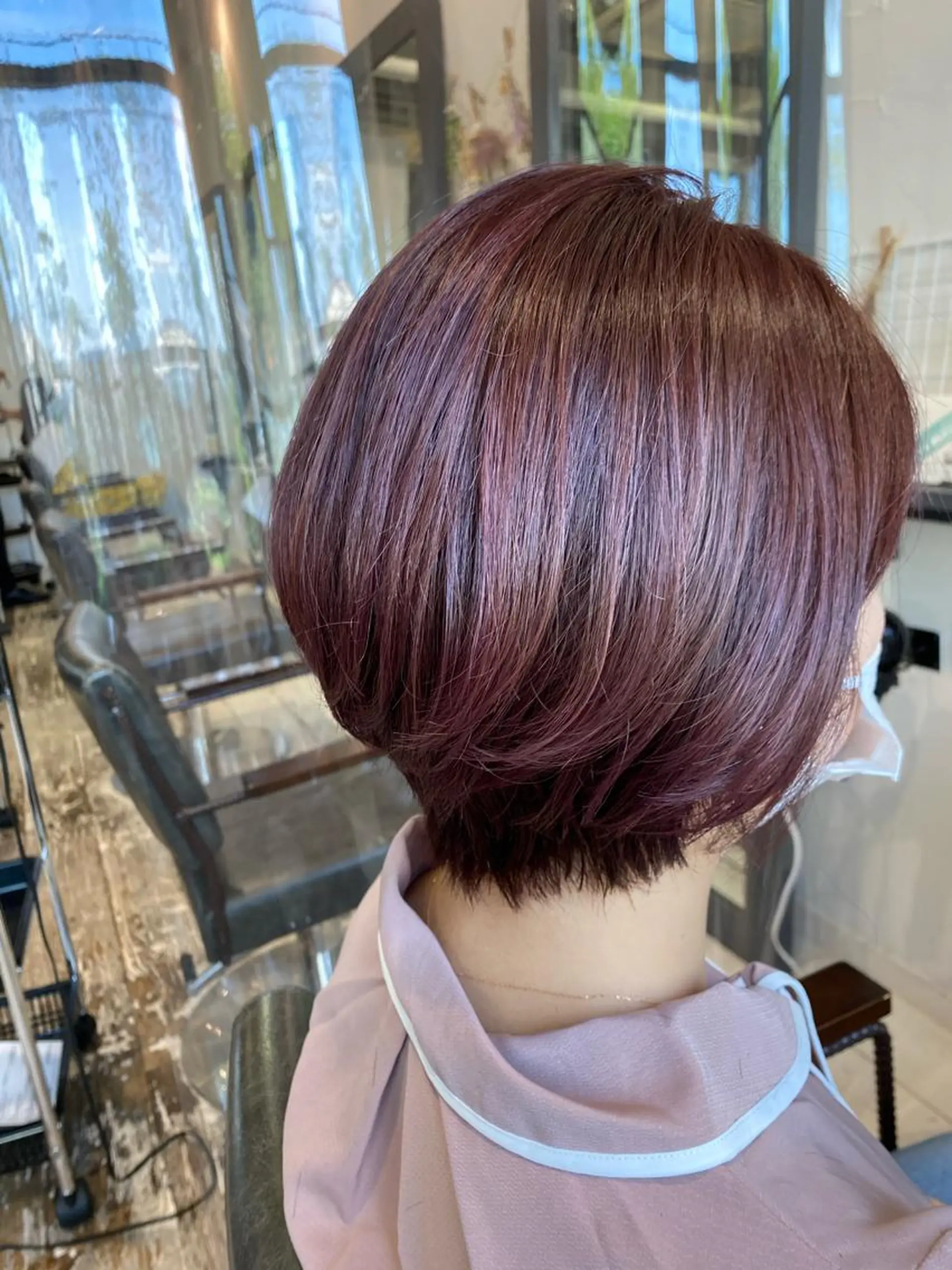 ショート カラー 水原 恵莉香のヘアスタイル