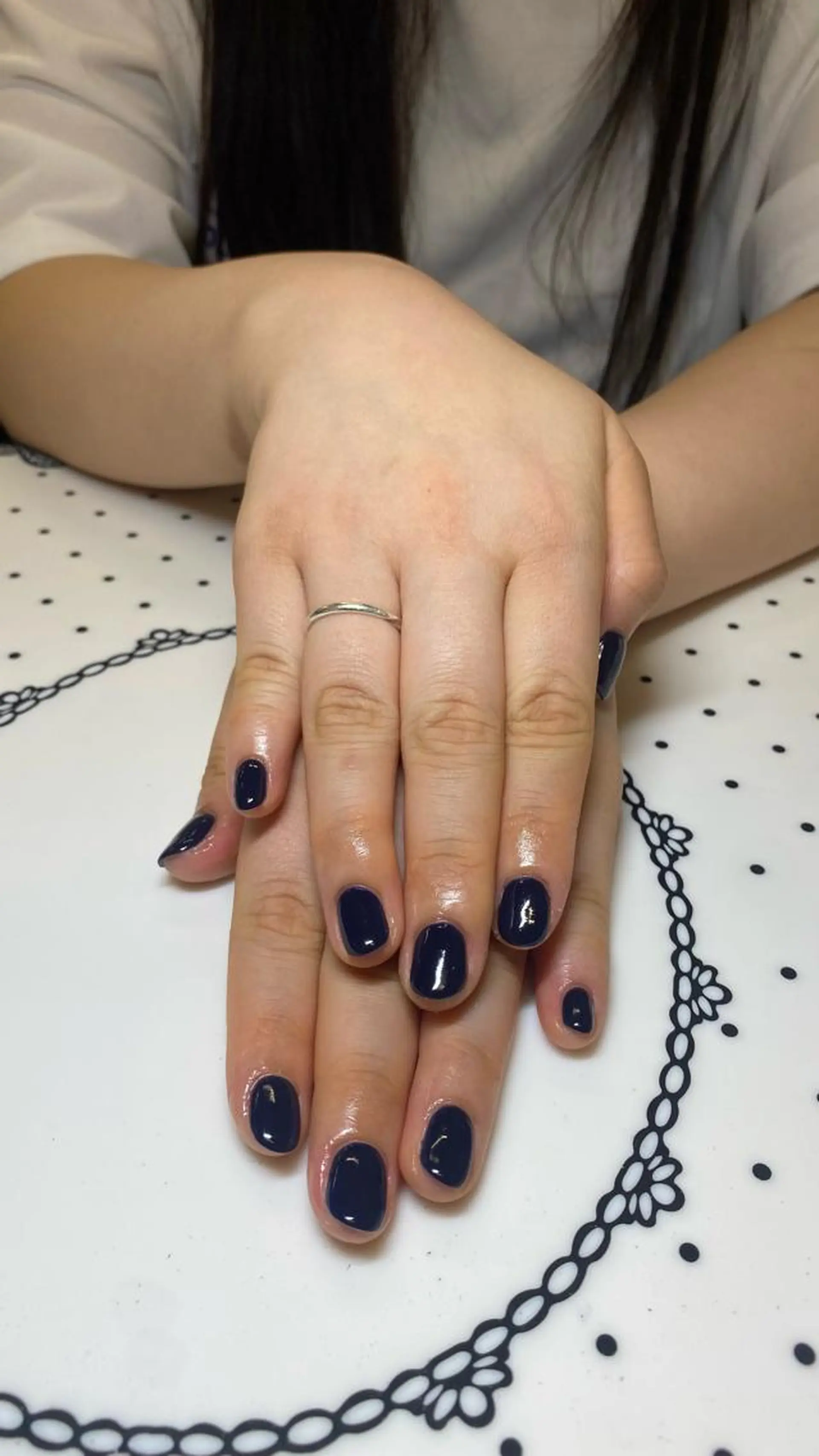 ネイル ネイビー ワンカラーネイル EYEST クロダのネイルデザイン