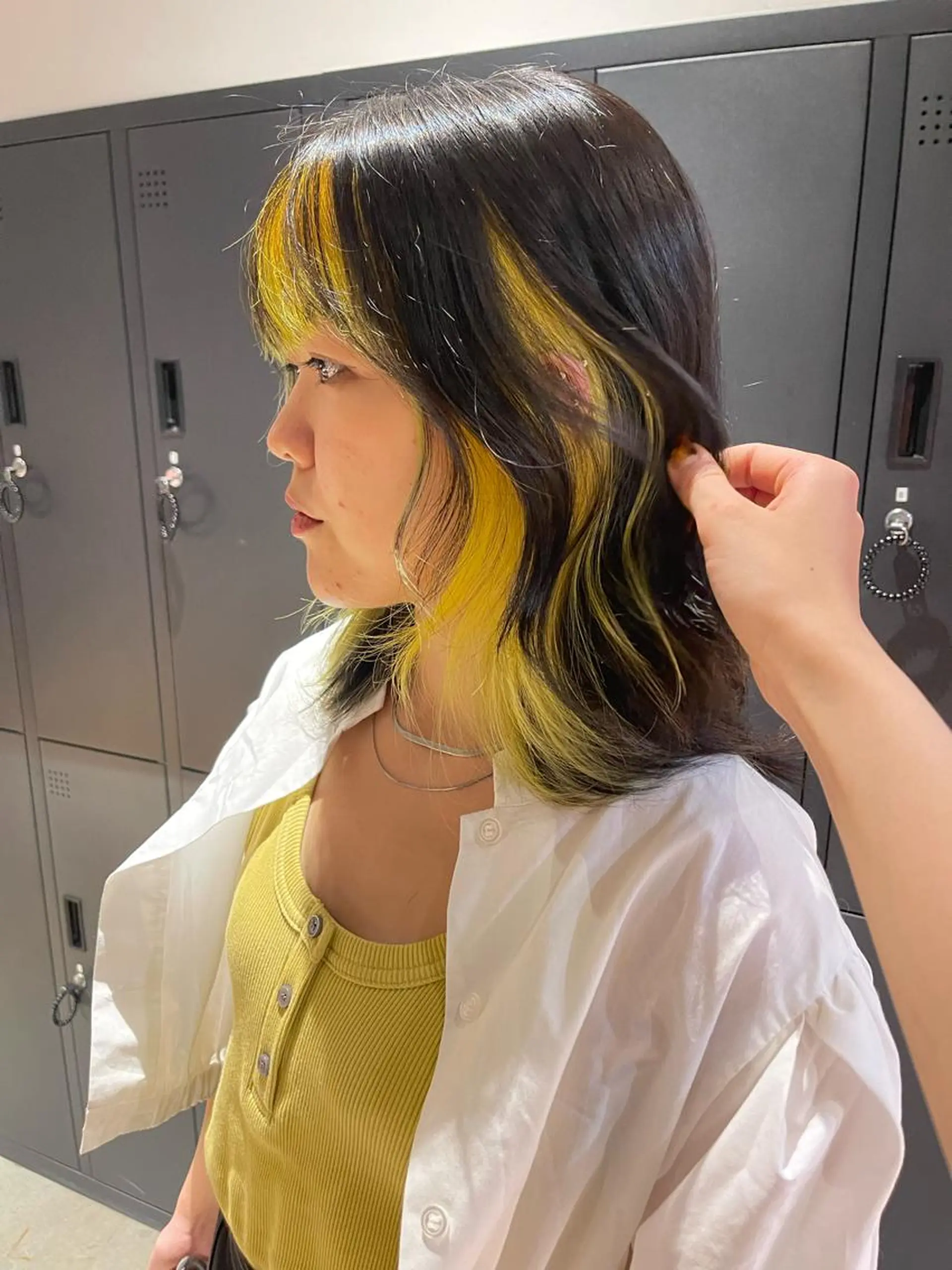 ミディアム カラー 🫧うる艶レイヤー /グレージュ🪐リサのヘアスタイル