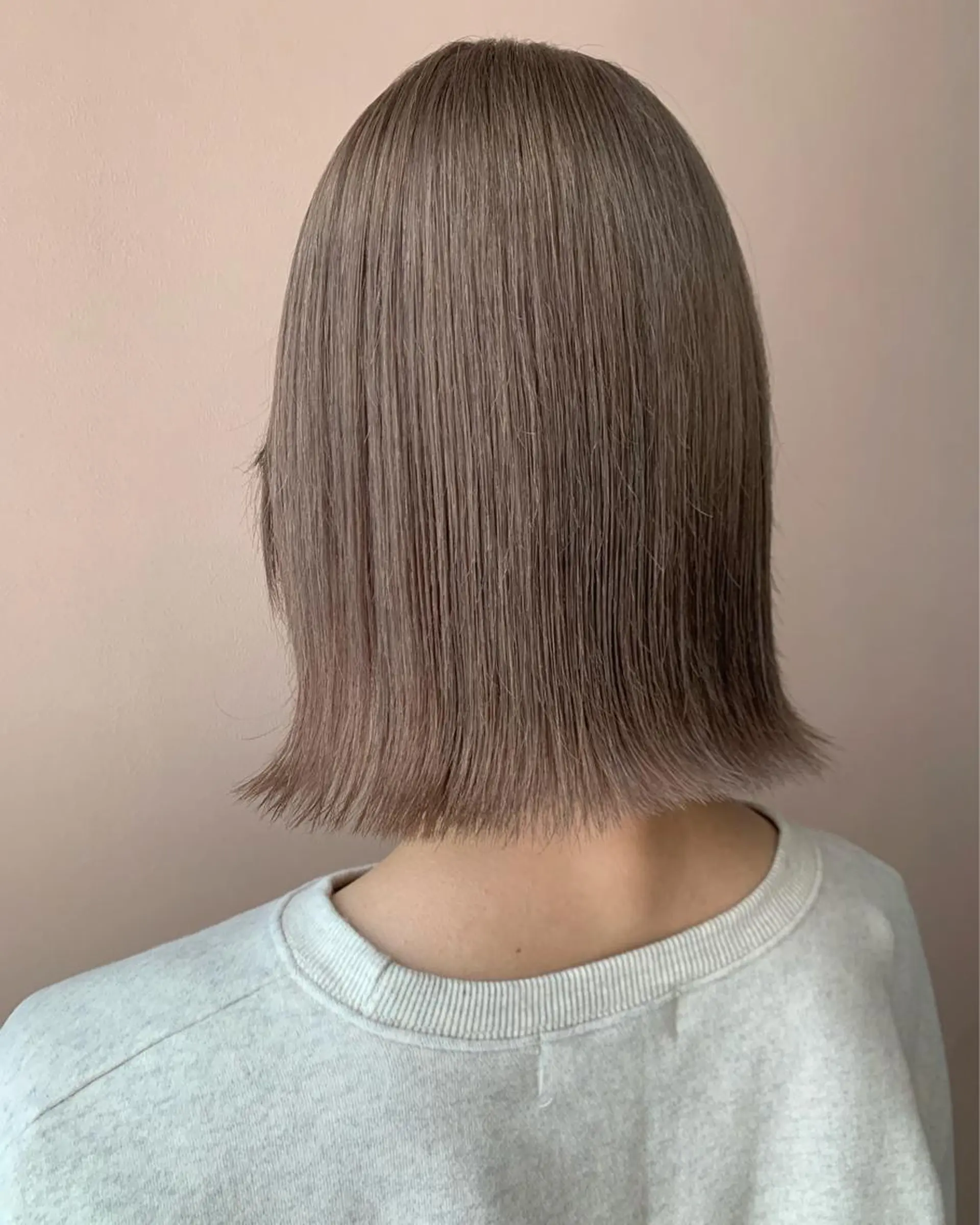 ミディアム カラー ブリーチ グレージュ ミルクティーグレージュ カット ヘアカラー トリートメント hub hair レイヤー/透明感のヘアスタイル