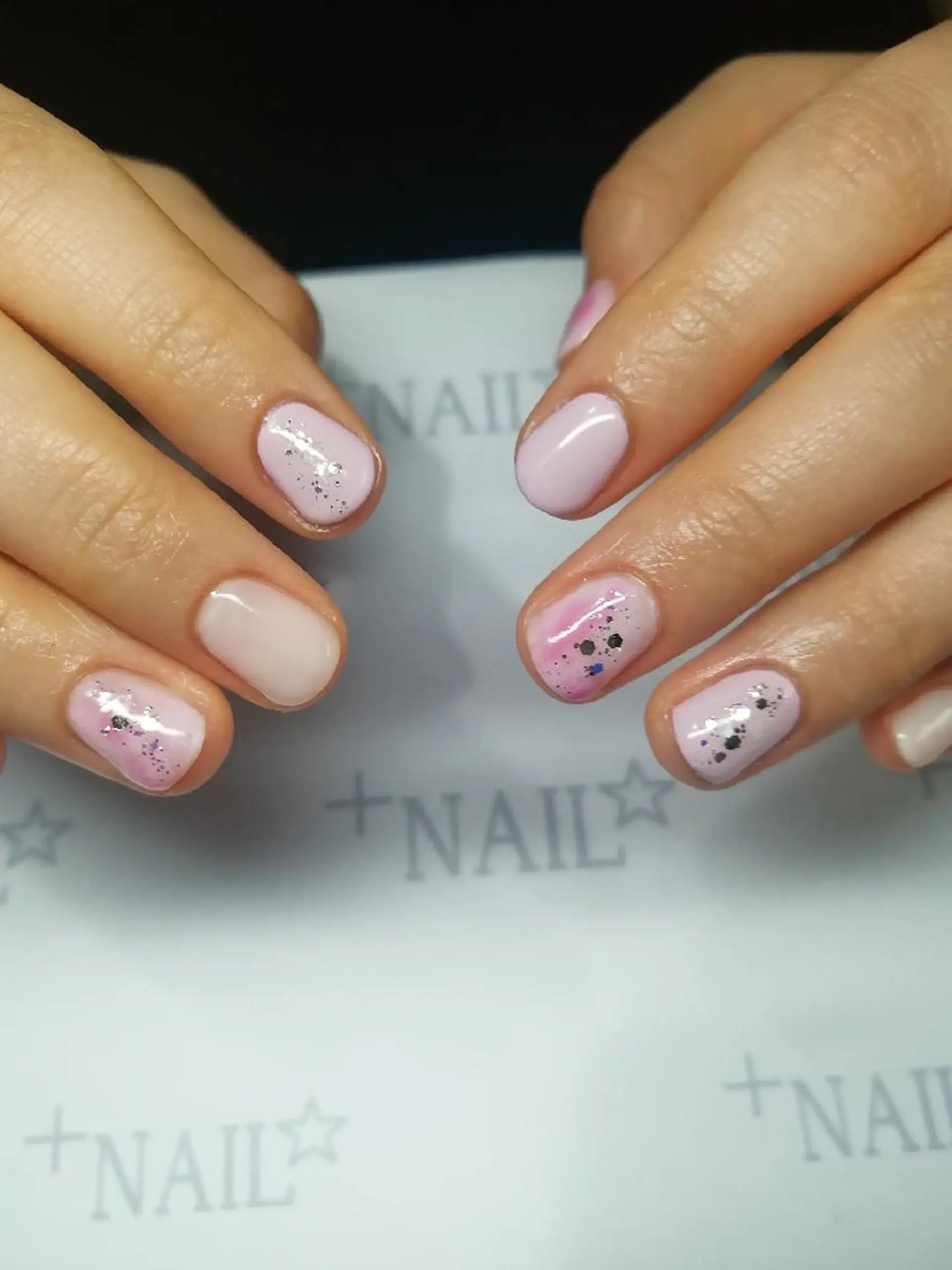 ショート Risus NAILのネイルデザイン