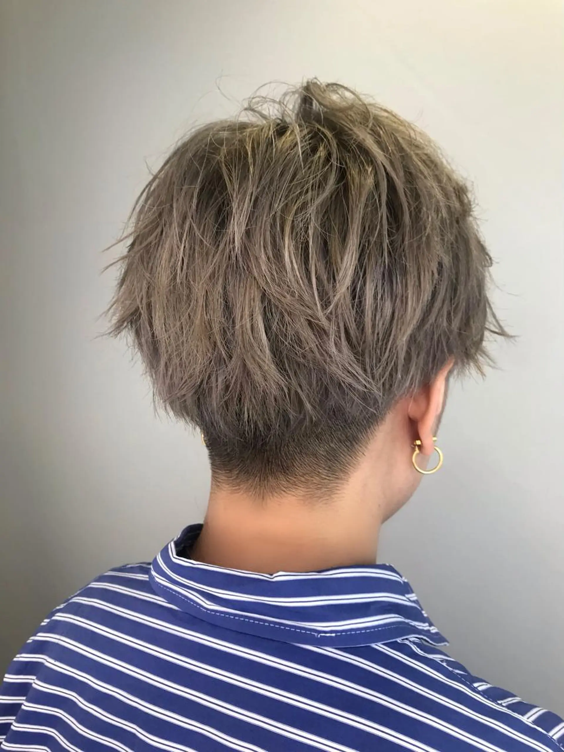 カラー メンズ 韓国メンズヘア　ミル クティボブ　足立佳代のヘアスタイル