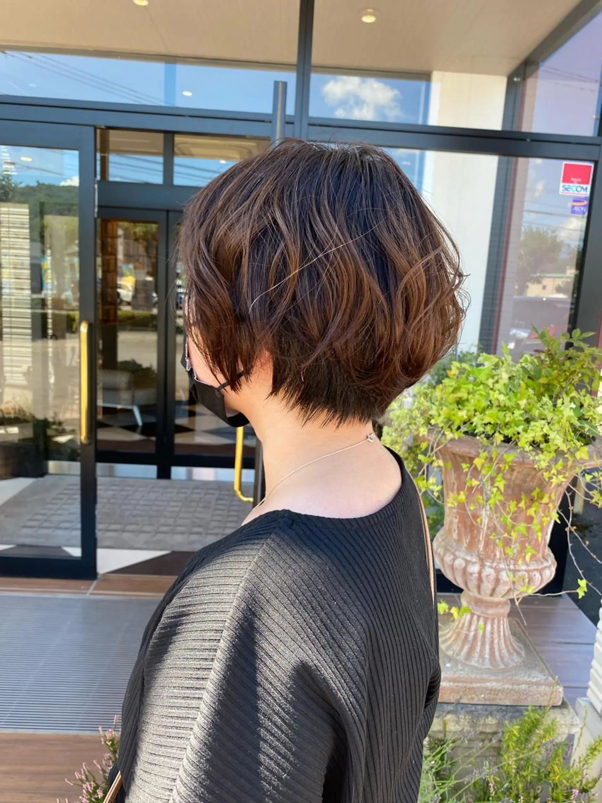 ショート カラー ヘアアレンジ くびれヘア ショートヘア ❣️レイヤーカット ❣️渡部晃輝のヘアスタイル