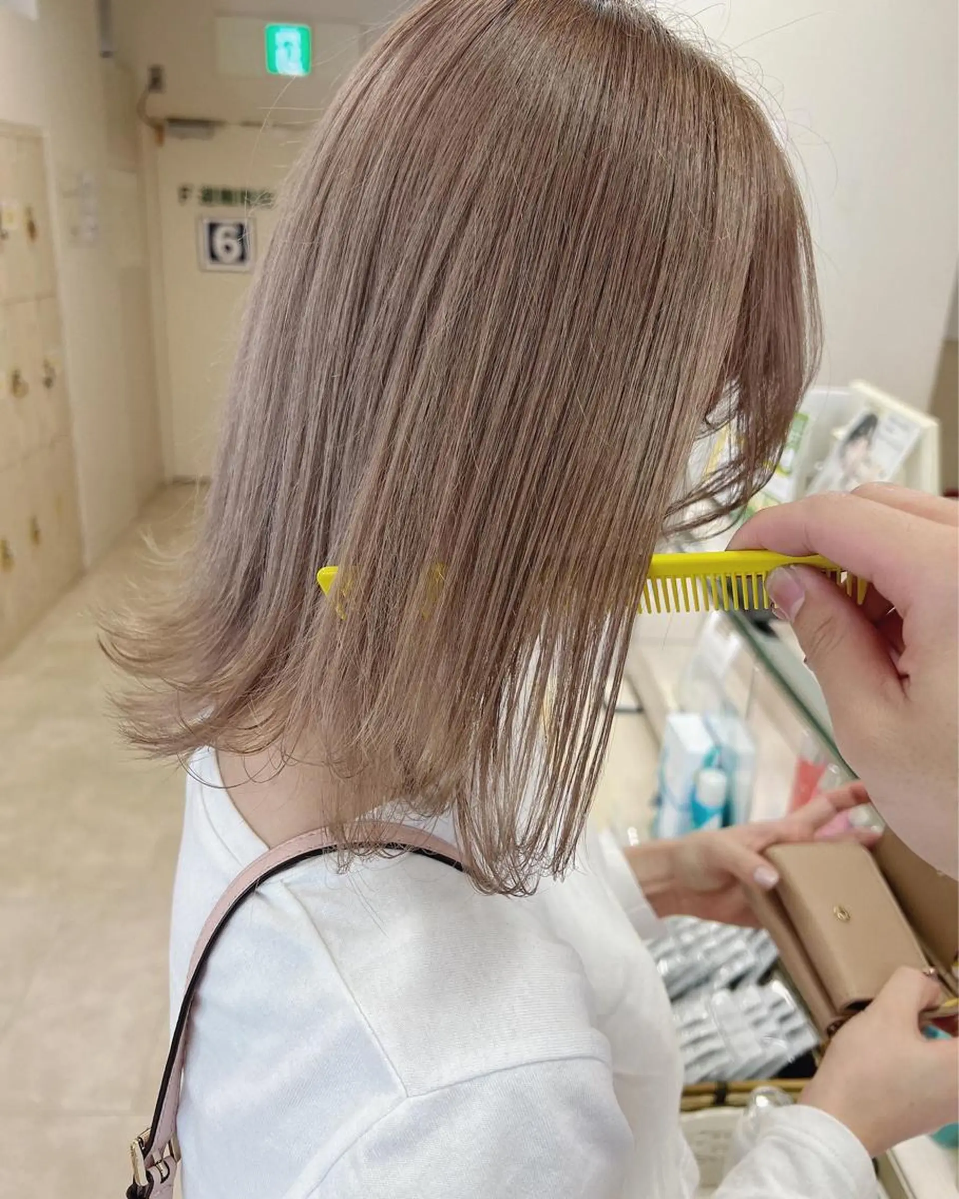 ミディアム カラー ヘアカラー トリートメント ヘアセット ハイトーン/ウルフ /レイヤー/坂野幸伸のヘアスタイル