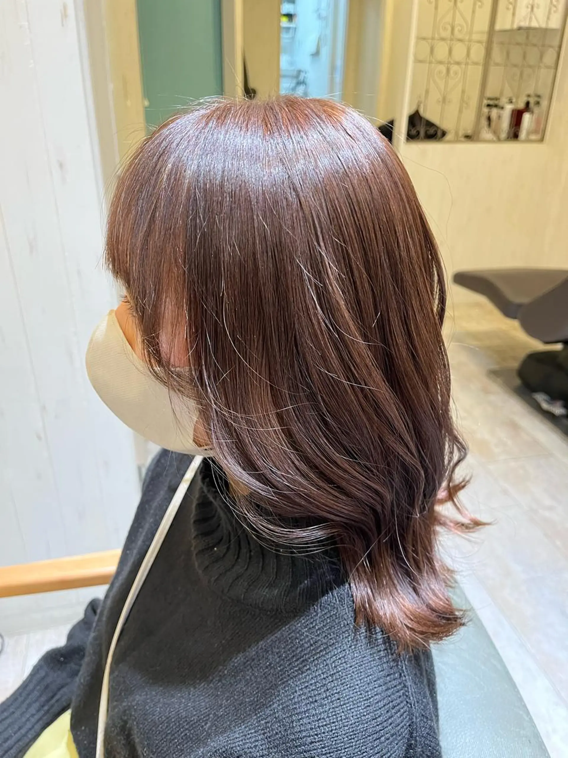セミロング カラー Ｕｋａ .のヘアスタイル