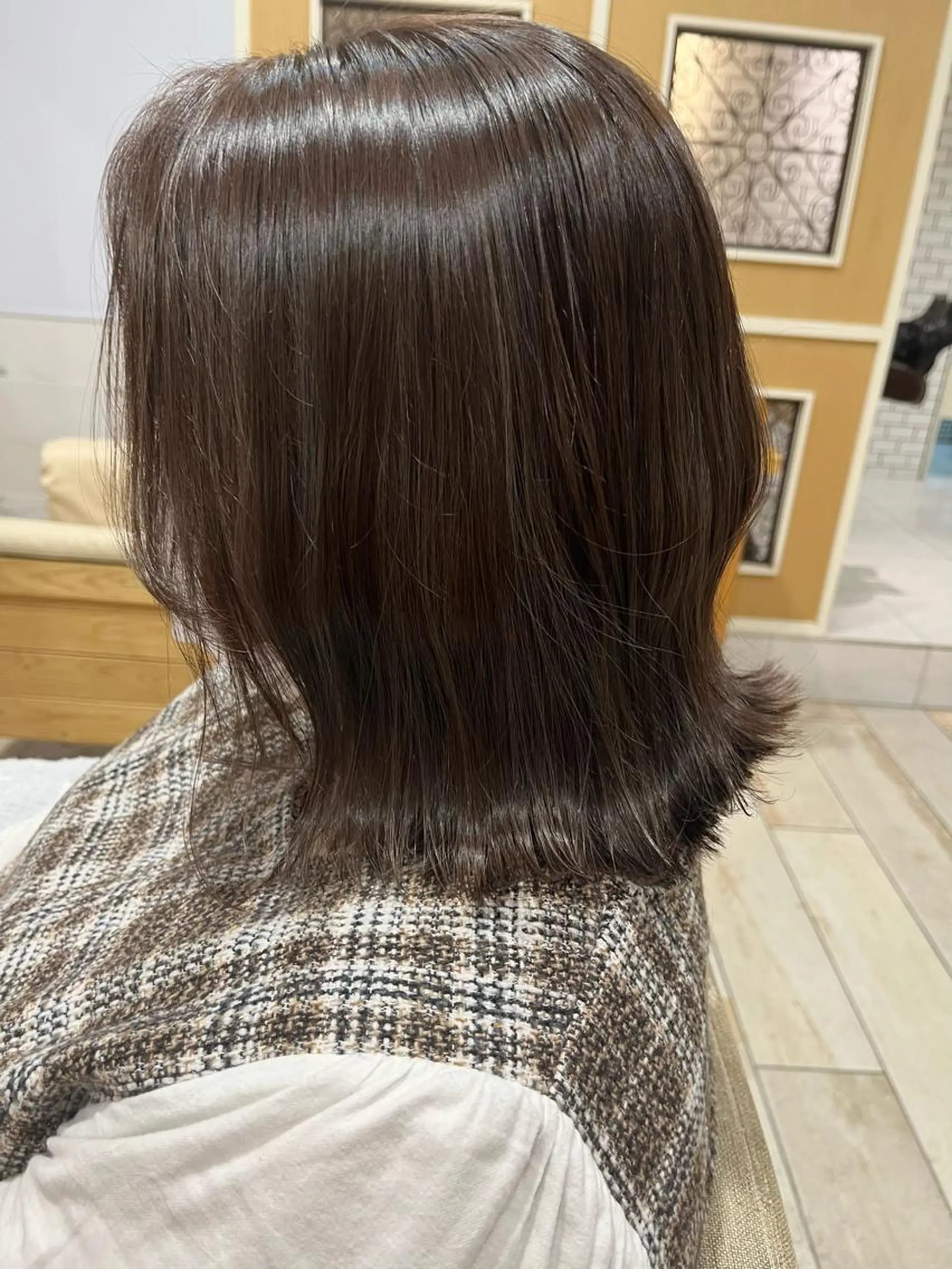 ミディアム カラー 透明感カラー ハイライトカラー ハイライト 勝野 優佳のヘアスタイル