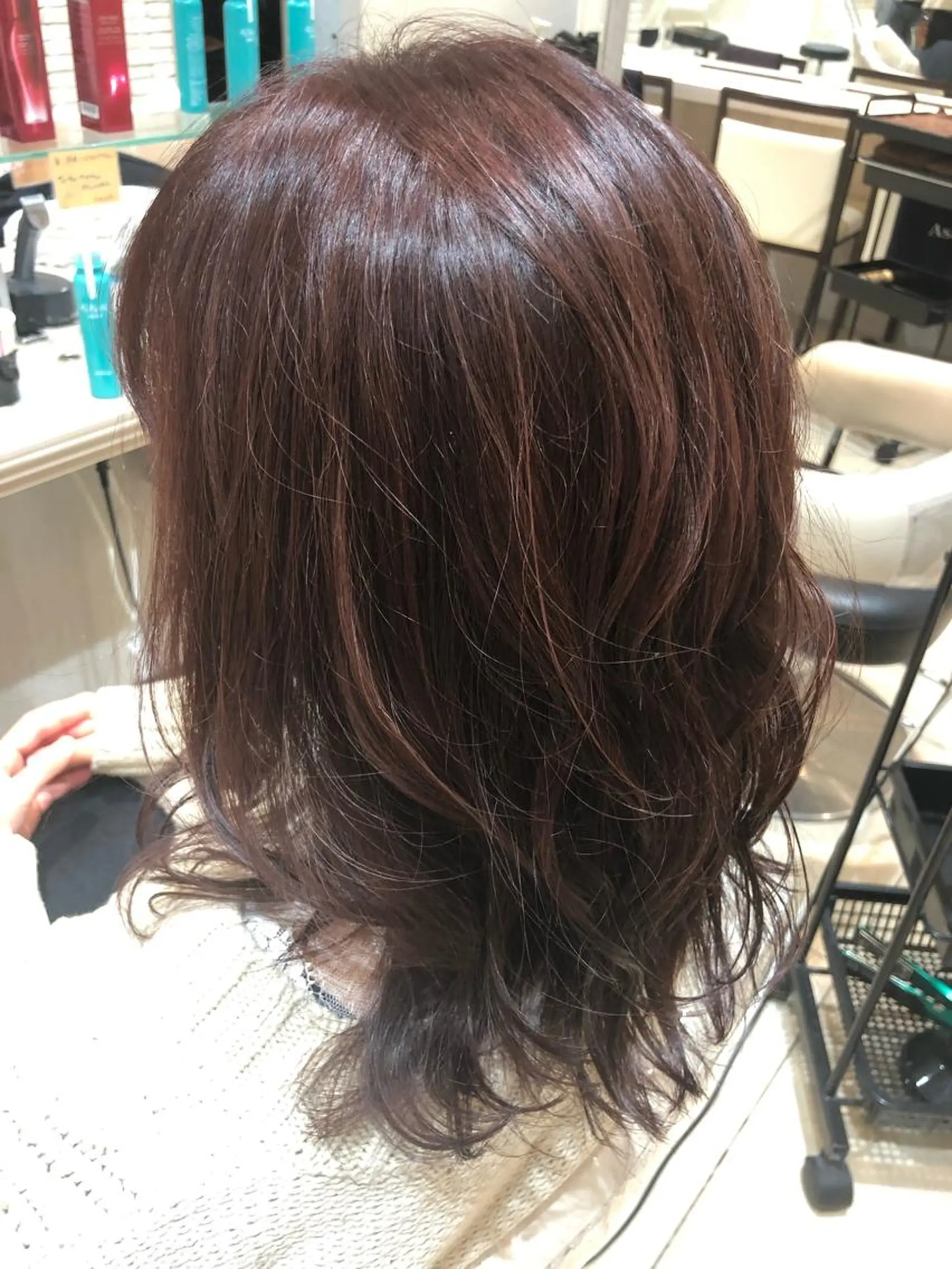 ミディアム ヘアカラー トリートメント 似合う髪型が 分からない方へのヘアスタイル