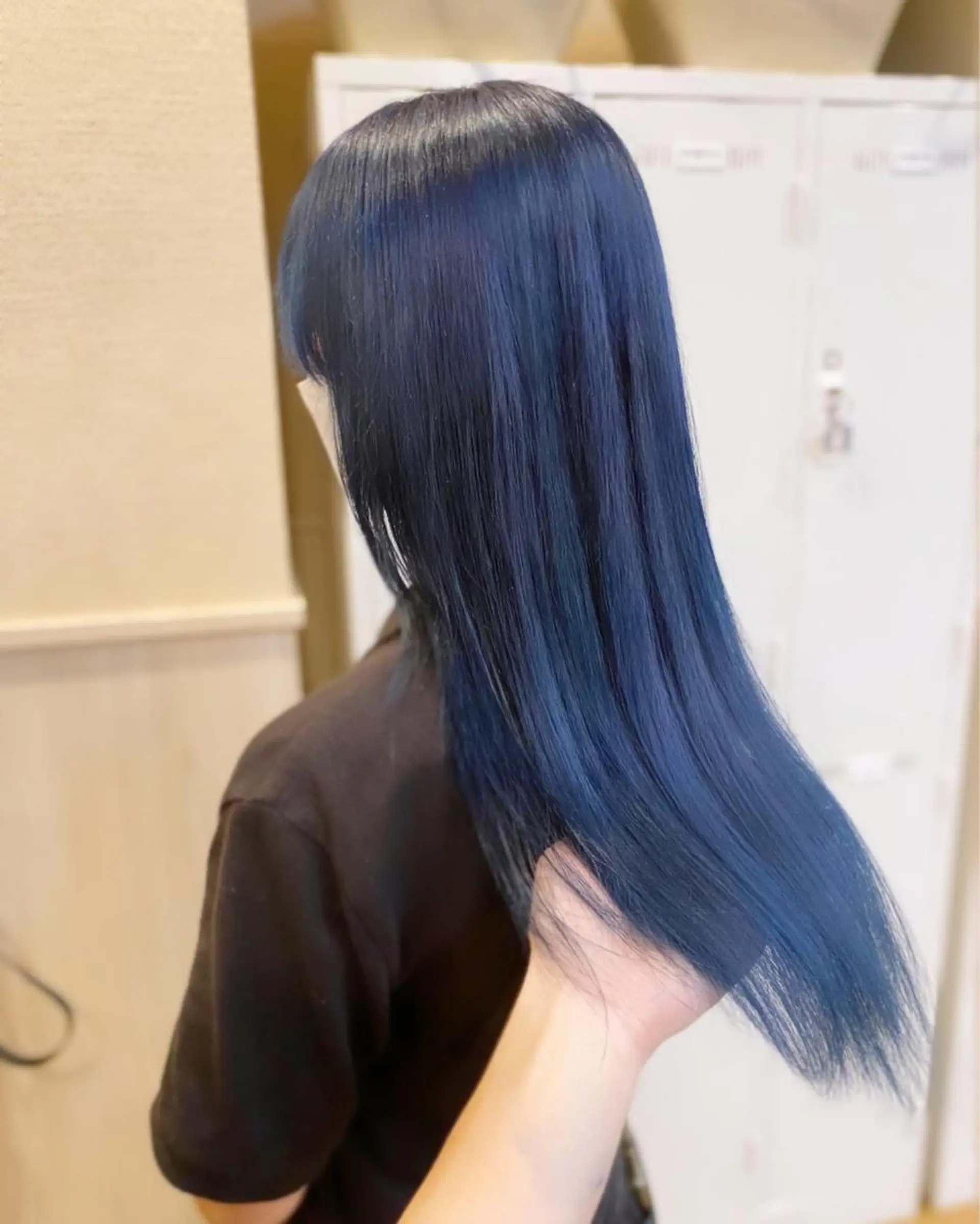 カラー ブルーカラー NUMBER 天王寺YUYAのヘアスタイル