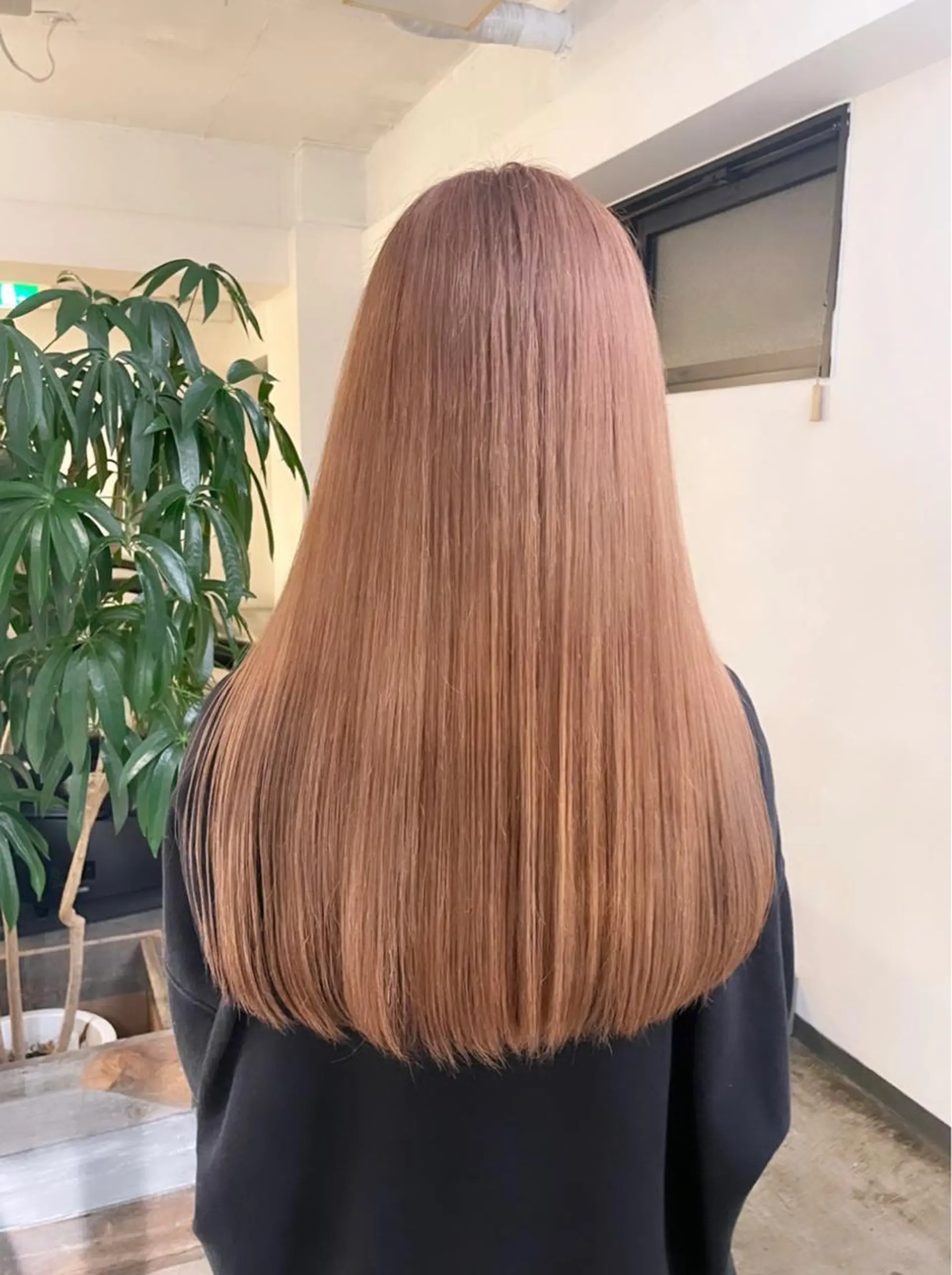 ロング カラー アッシュ ベージュカラー ブリーチ ブラウンカラー ブラウンベージュ 暖色カラー🍒 ケアブリーチ/akiのヘアスタイル