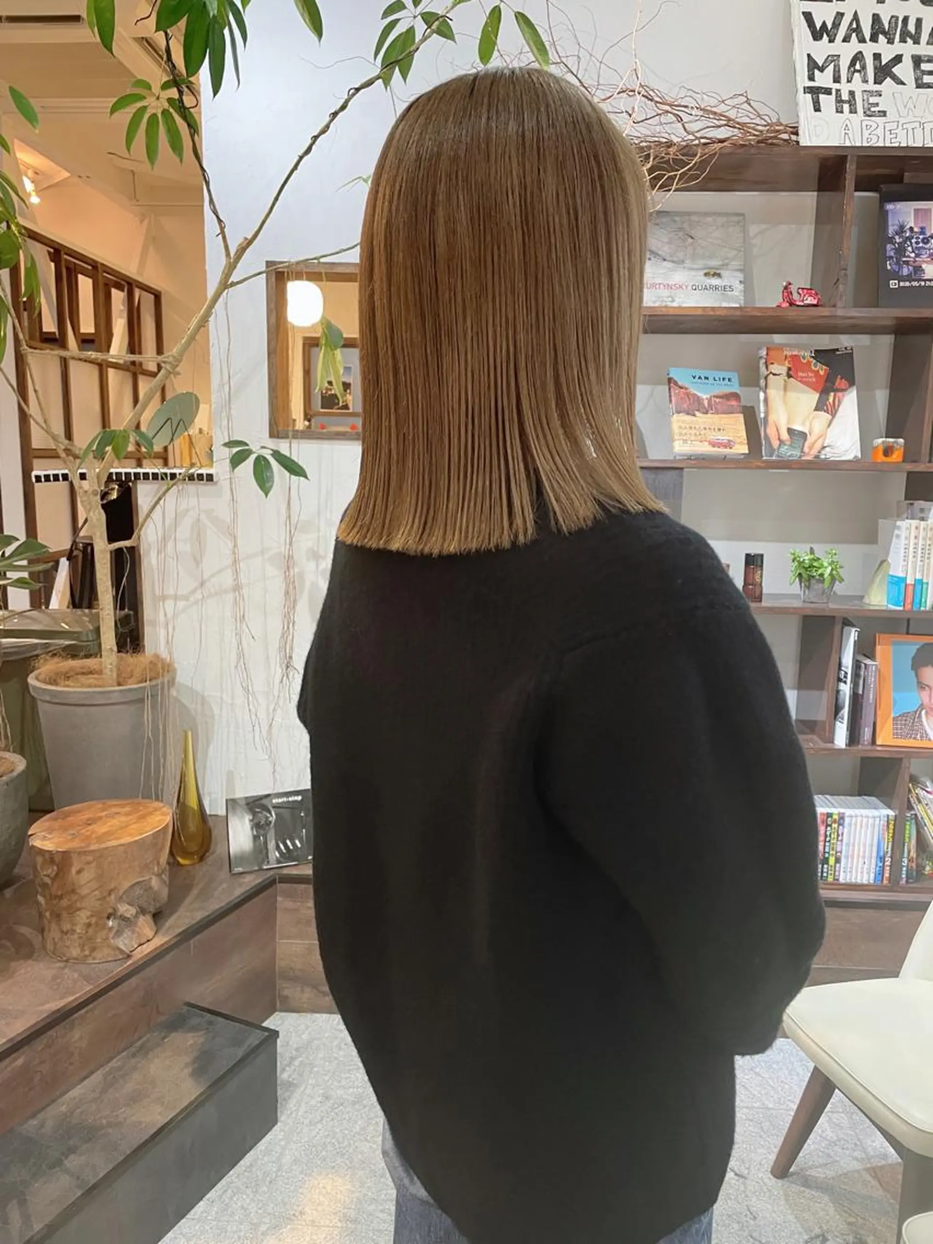 ミディアム カラー 高橋 愛美のヘアスタイル